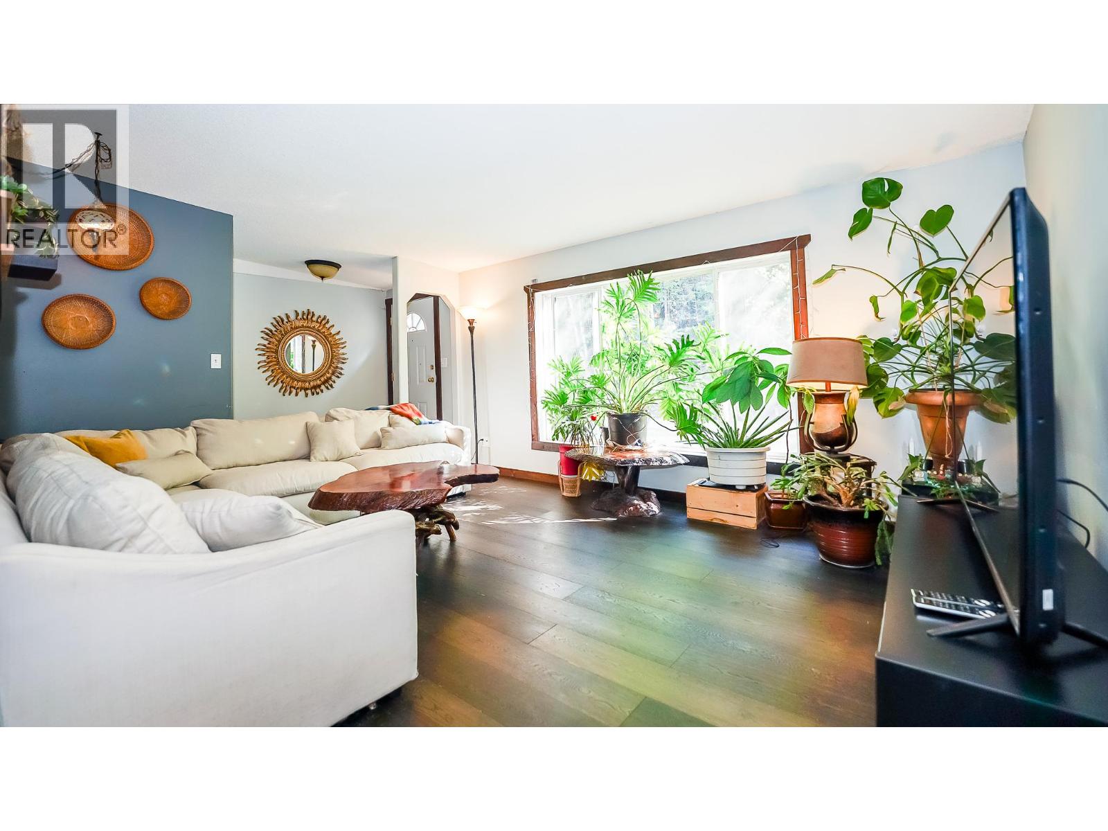 1740 Illecillewaet Road - 3
