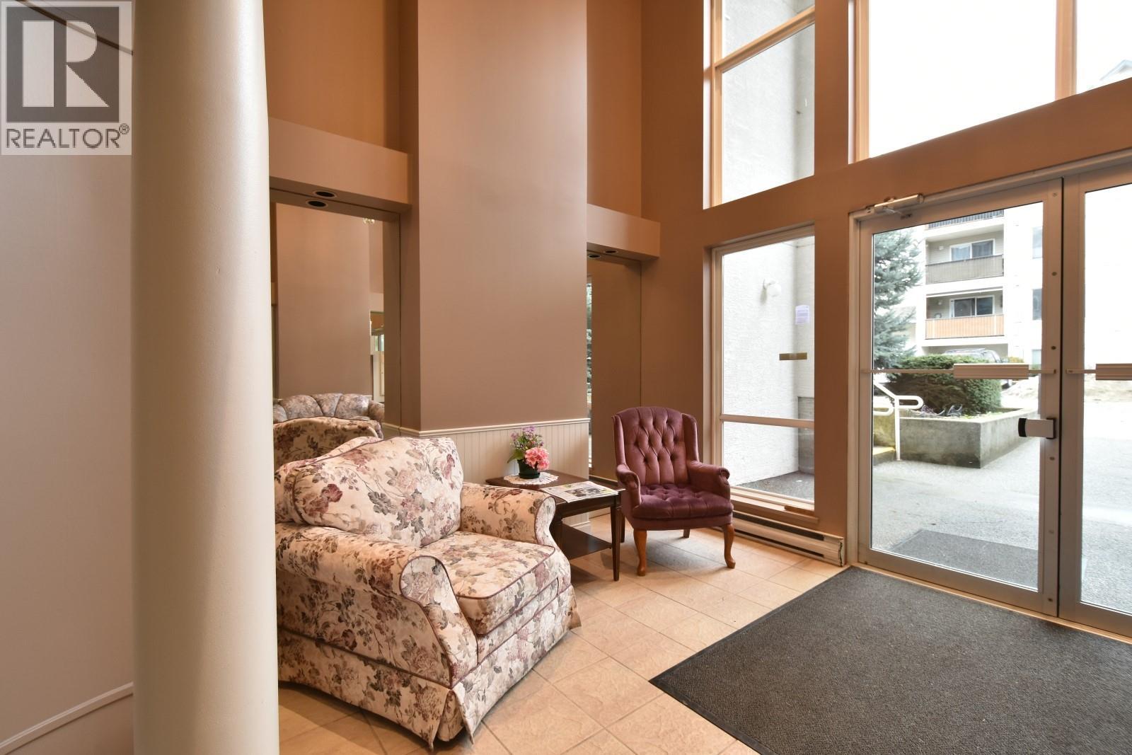 305 650 3 Street Southwest, Salmon Arm