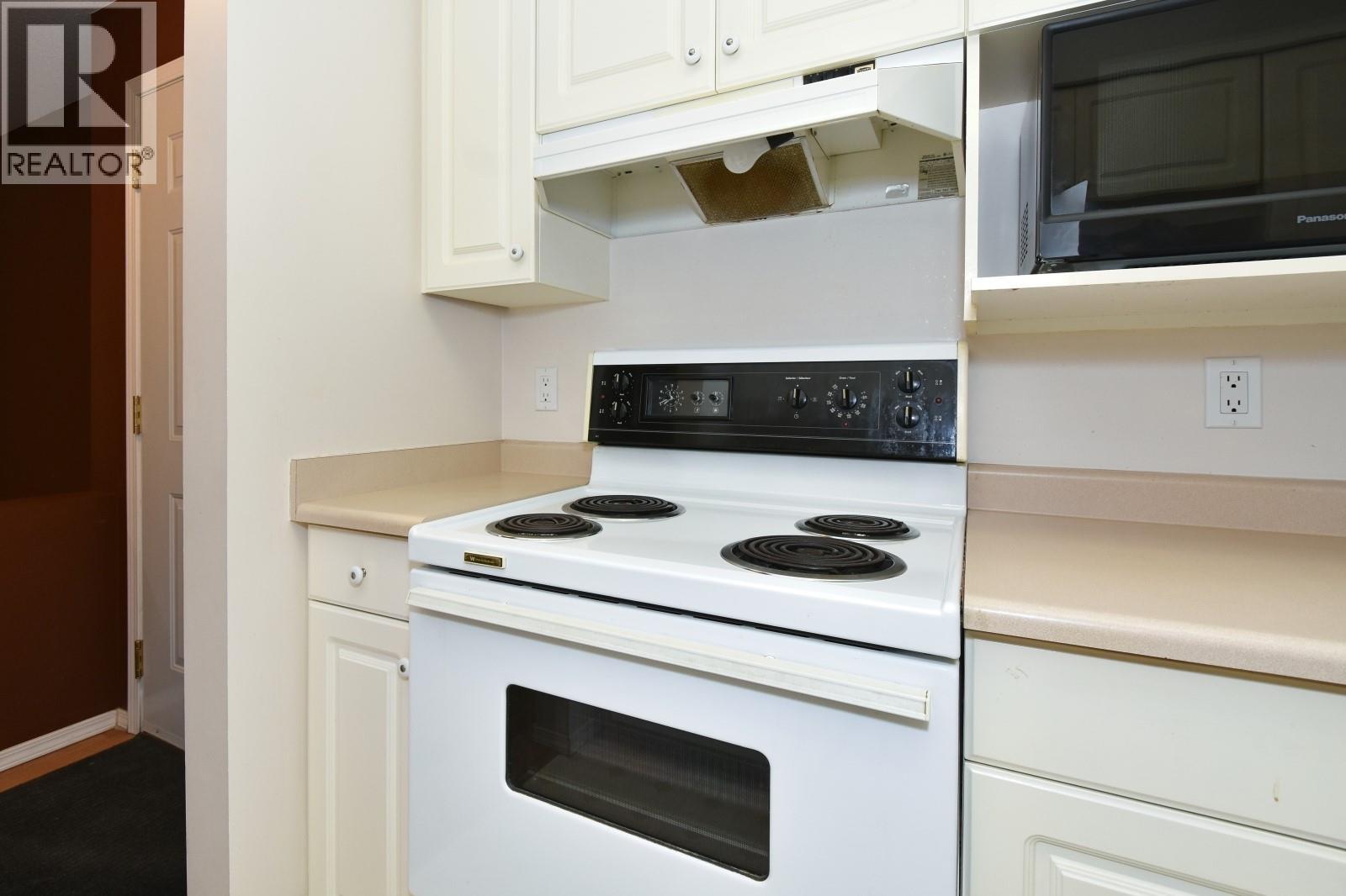 305 650 3 Street Southwest, Salmon Arm