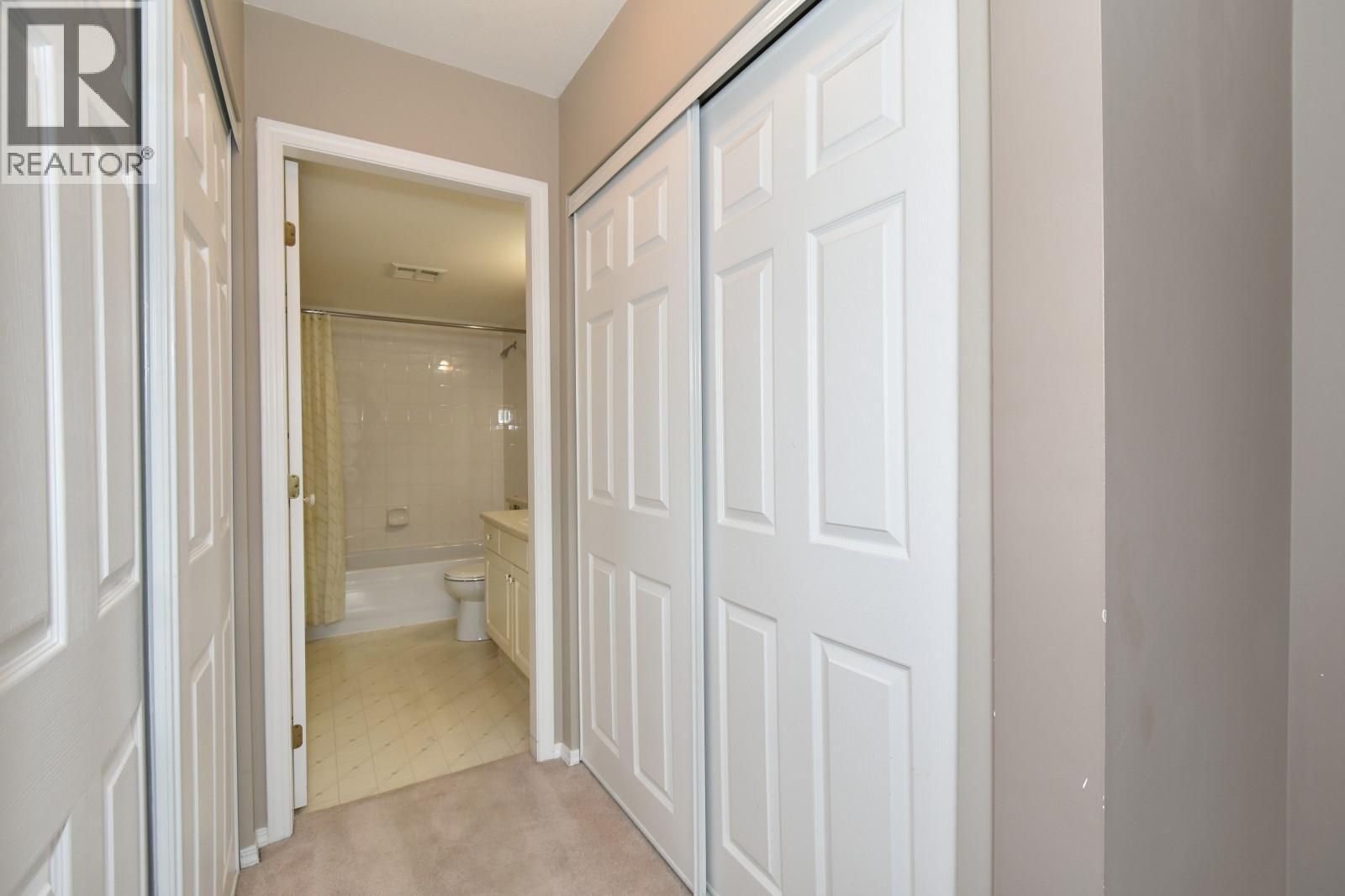 305 650 3 Street Southwest, Salmon Arm