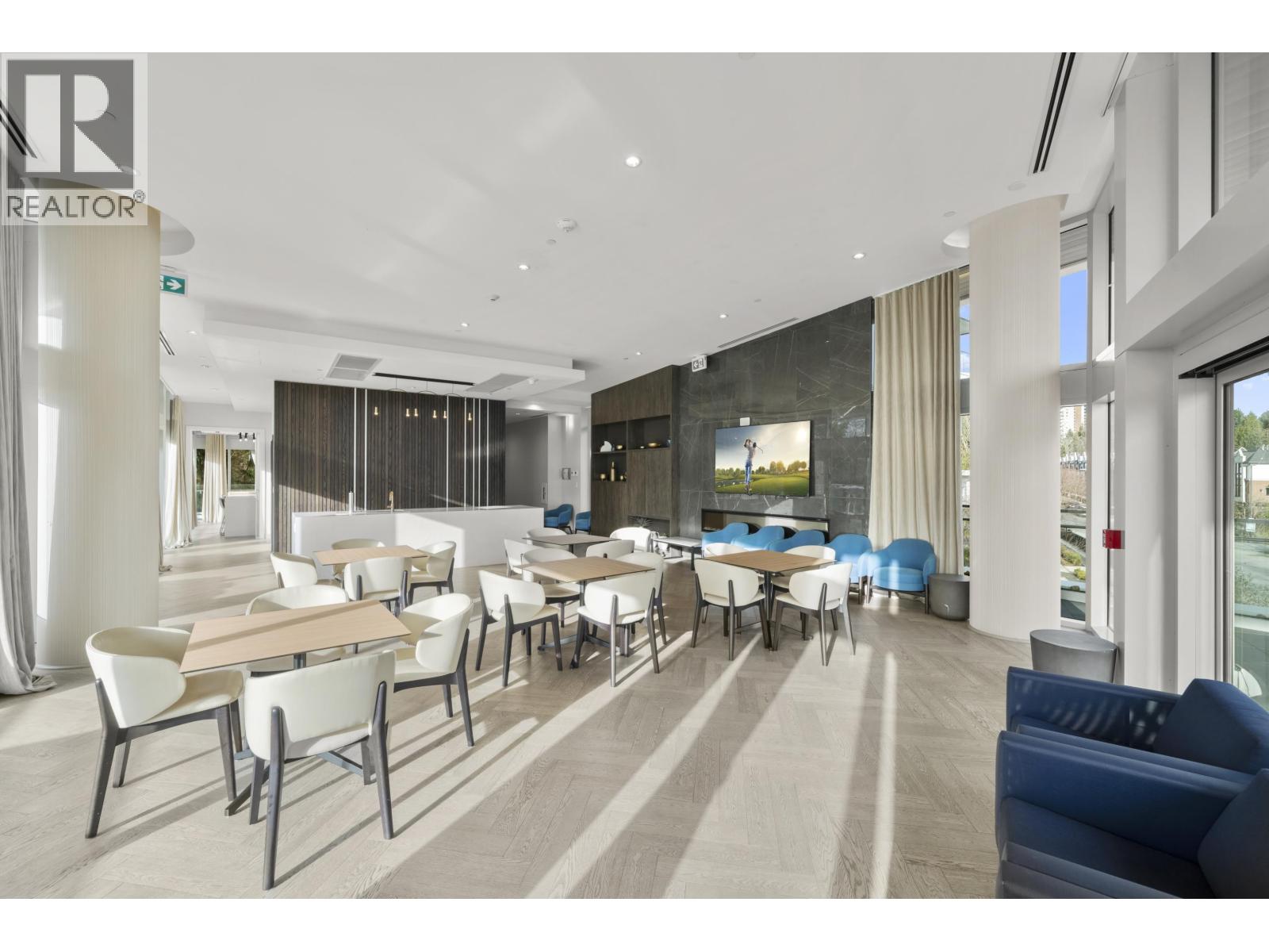 1003 200 KLAHANIE COURT, West Vancouver