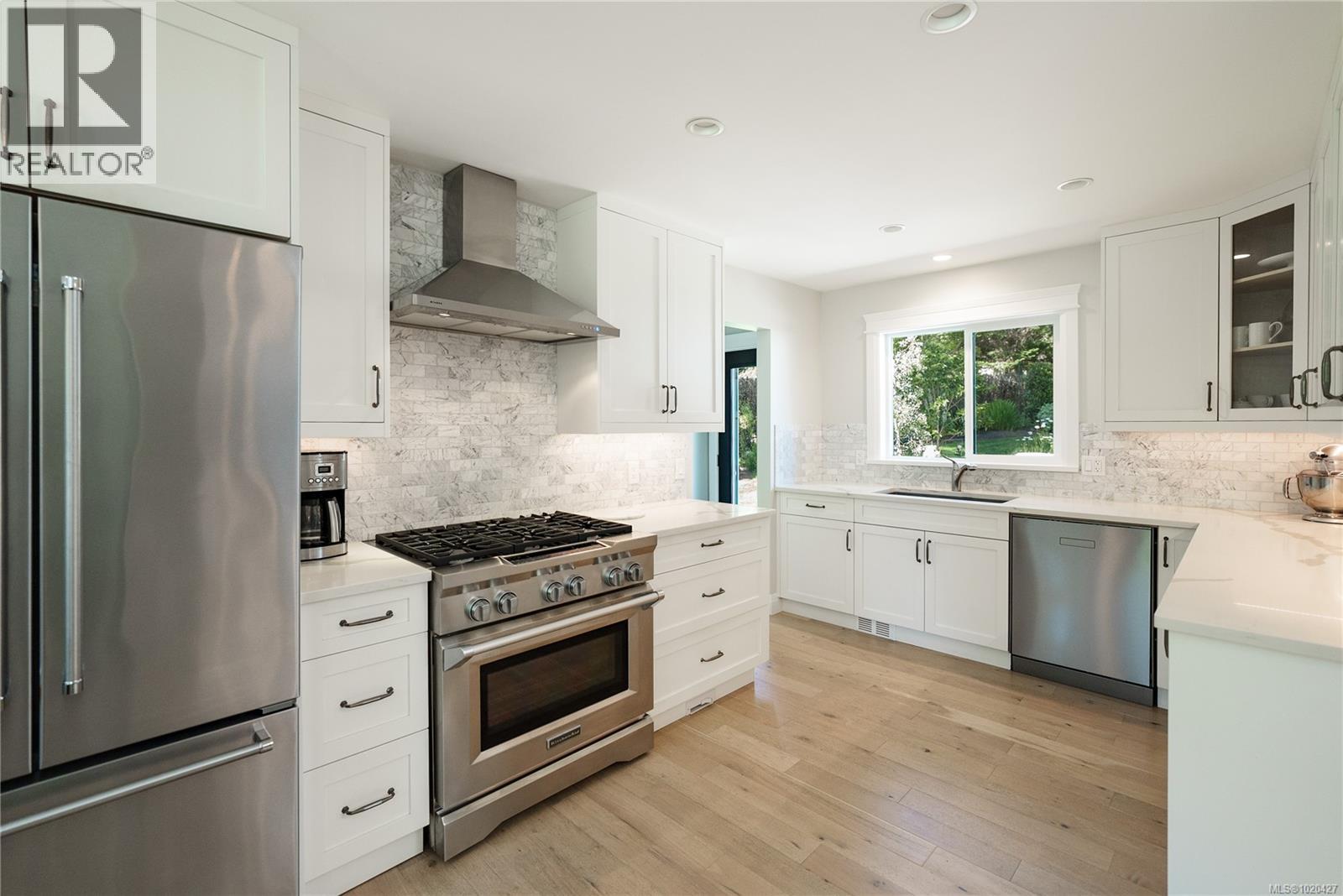  2780 Arbutus Road, Saanich