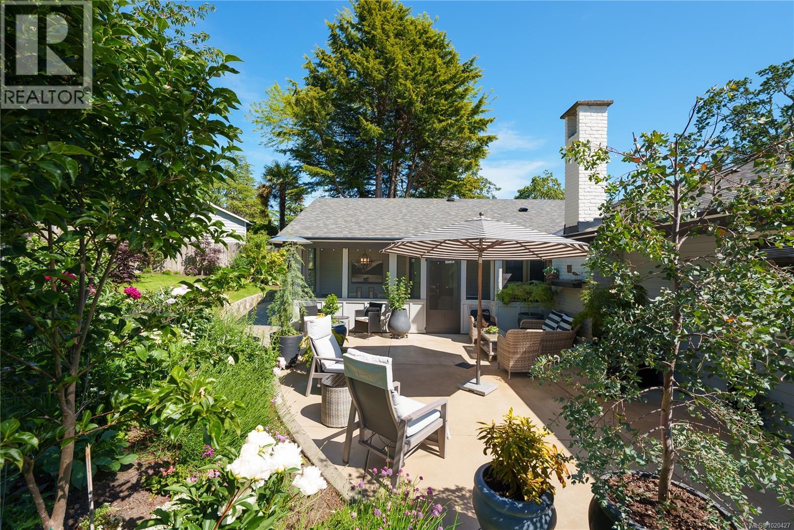  2780 Arbutus Road, Saanich