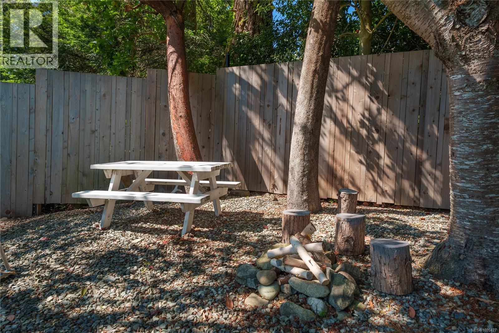  2780 Arbutus Road, Saanich