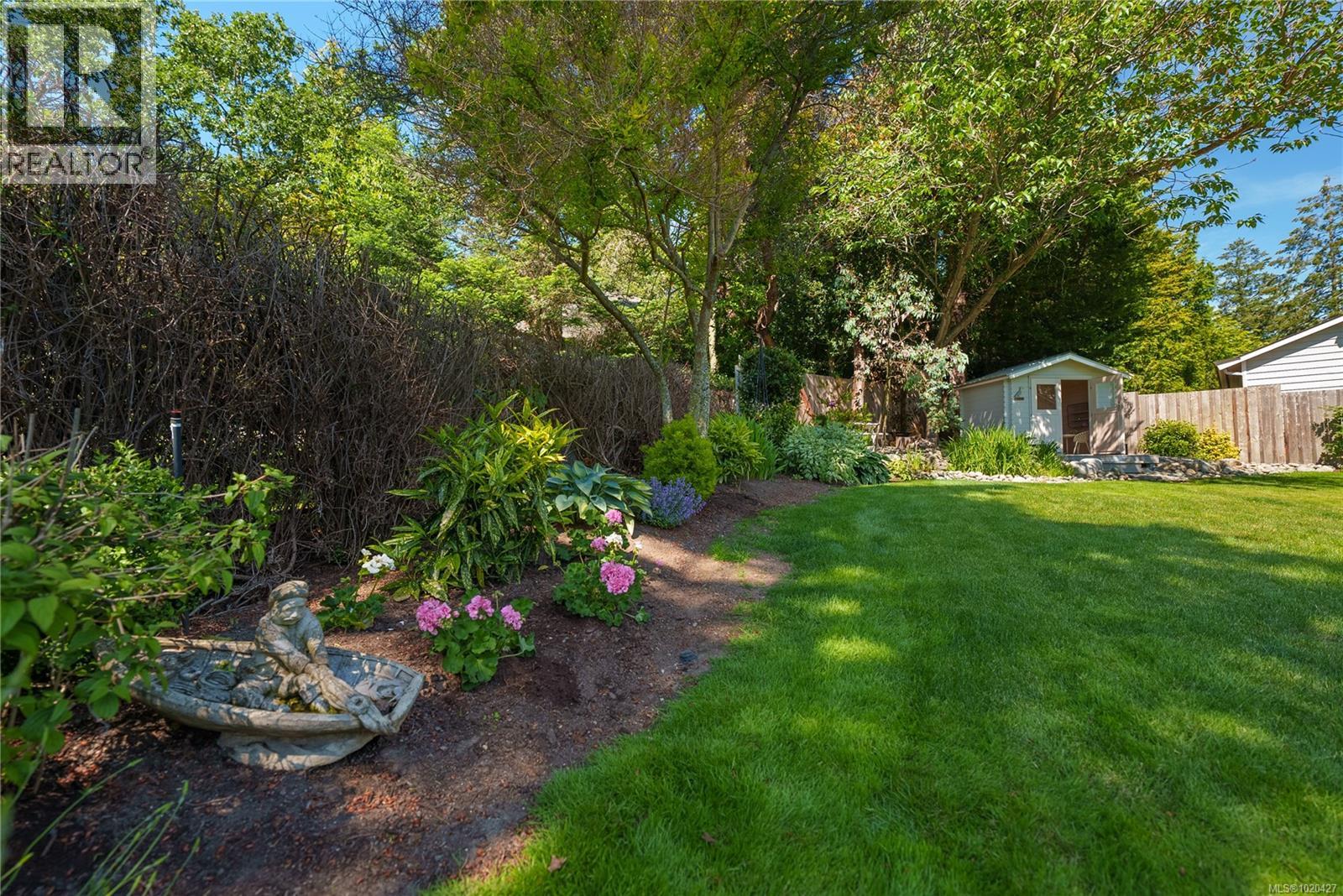  2780 Arbutus Road, Saanich