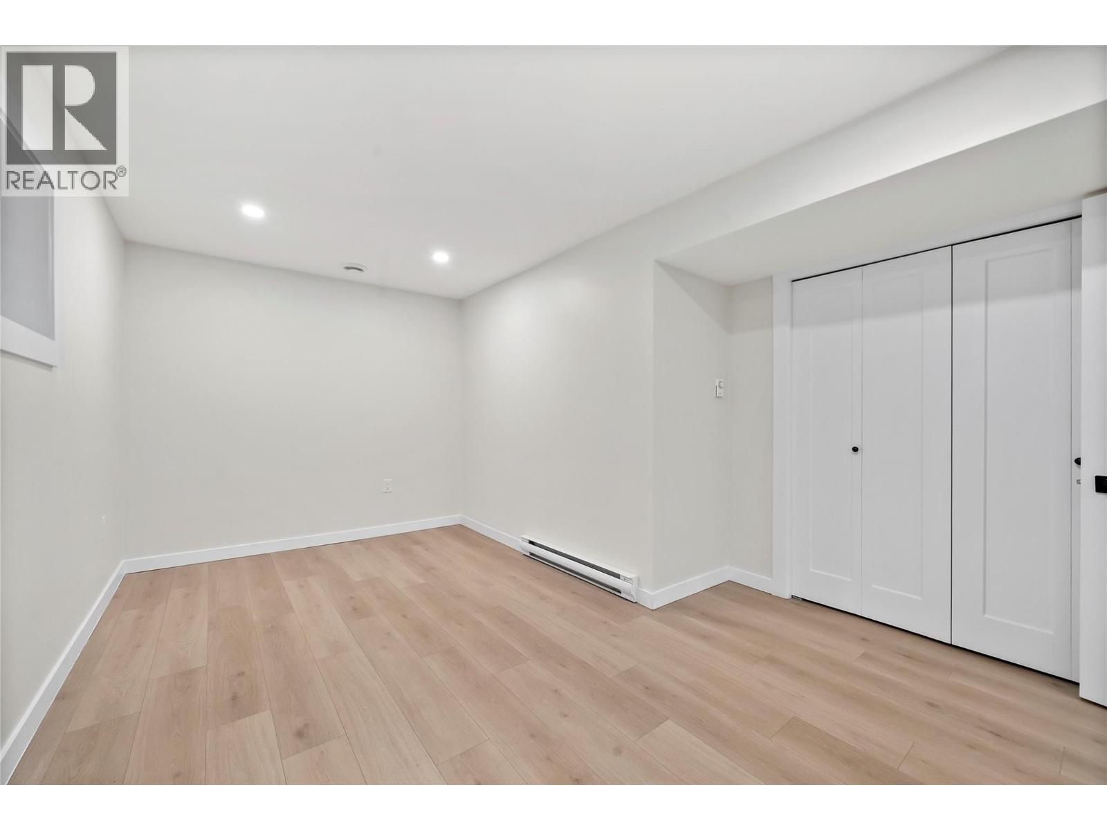 2022 Eagle Bay Road, Blind Bay