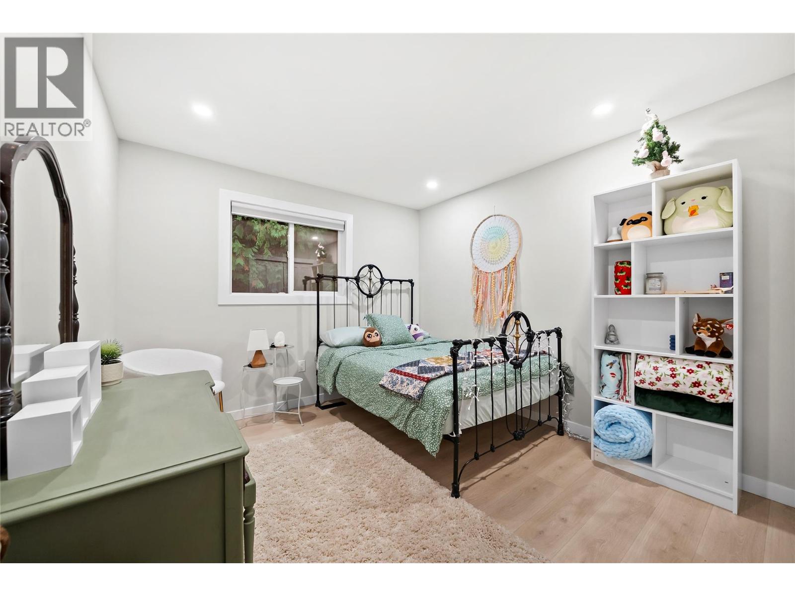 2022 Eagle Bay Road, Blind Bay