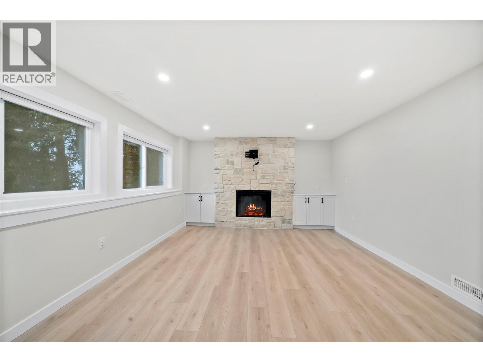 2022 Eagle Bay Road, Blind Bay