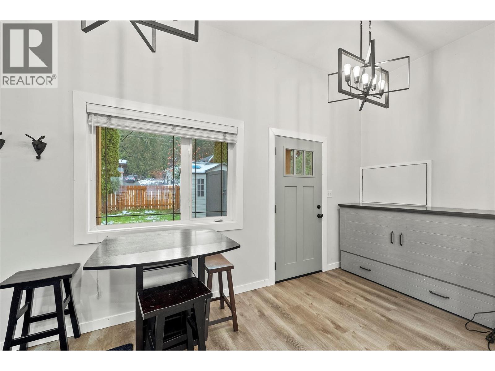 2022 Eagle Bay Road, Blind Bay