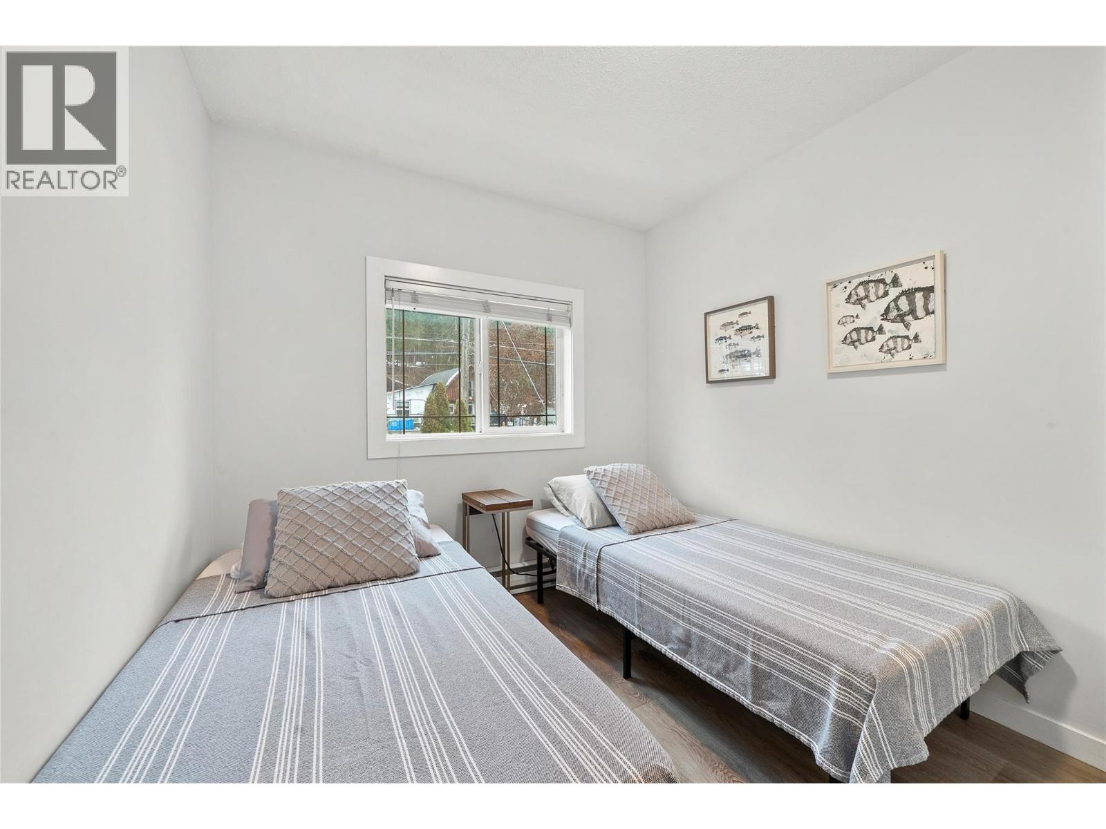 2022 Eagle Bay Road, Blind Bay