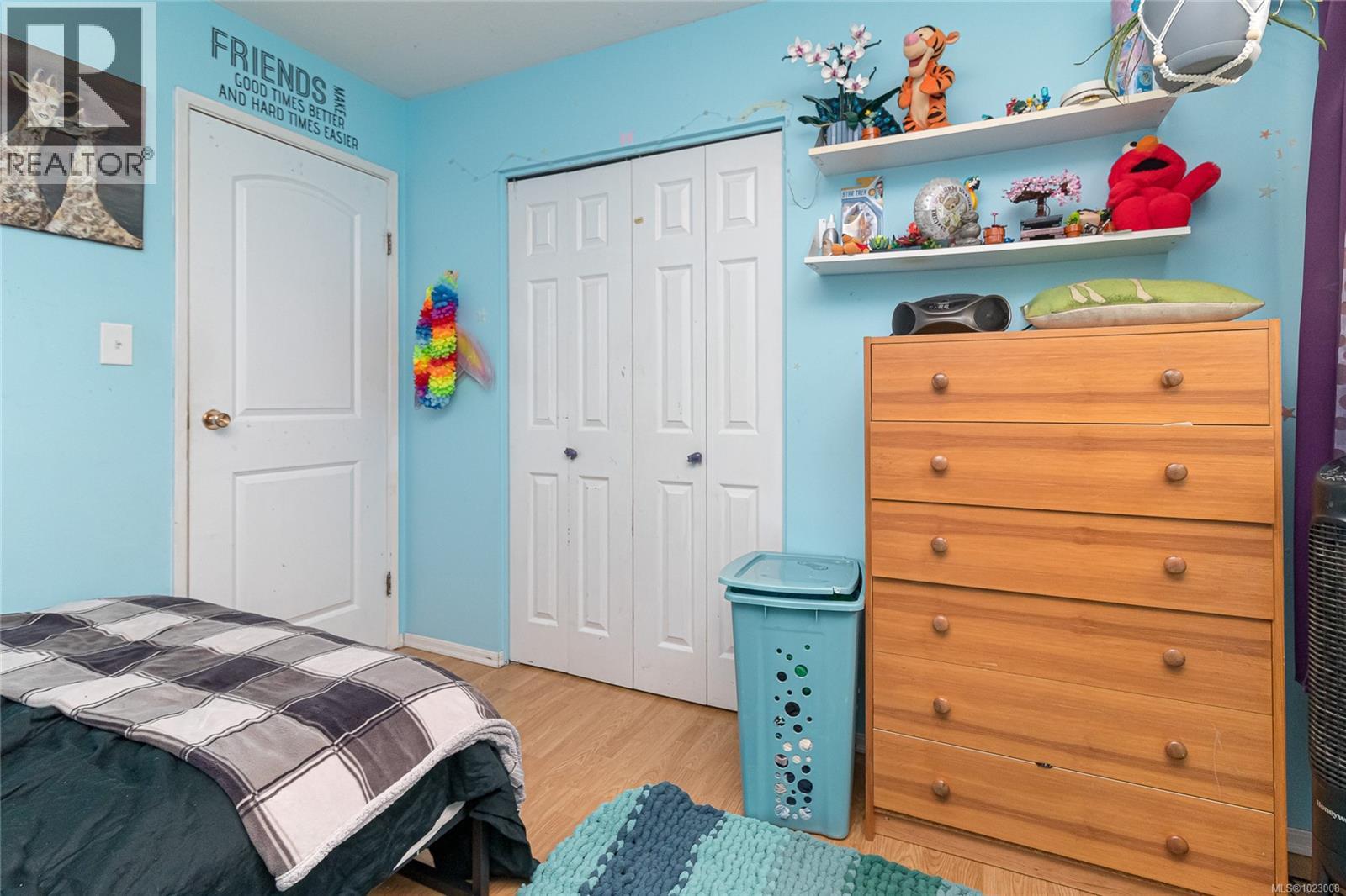 8022 Galbraith Cres, Central Saanich