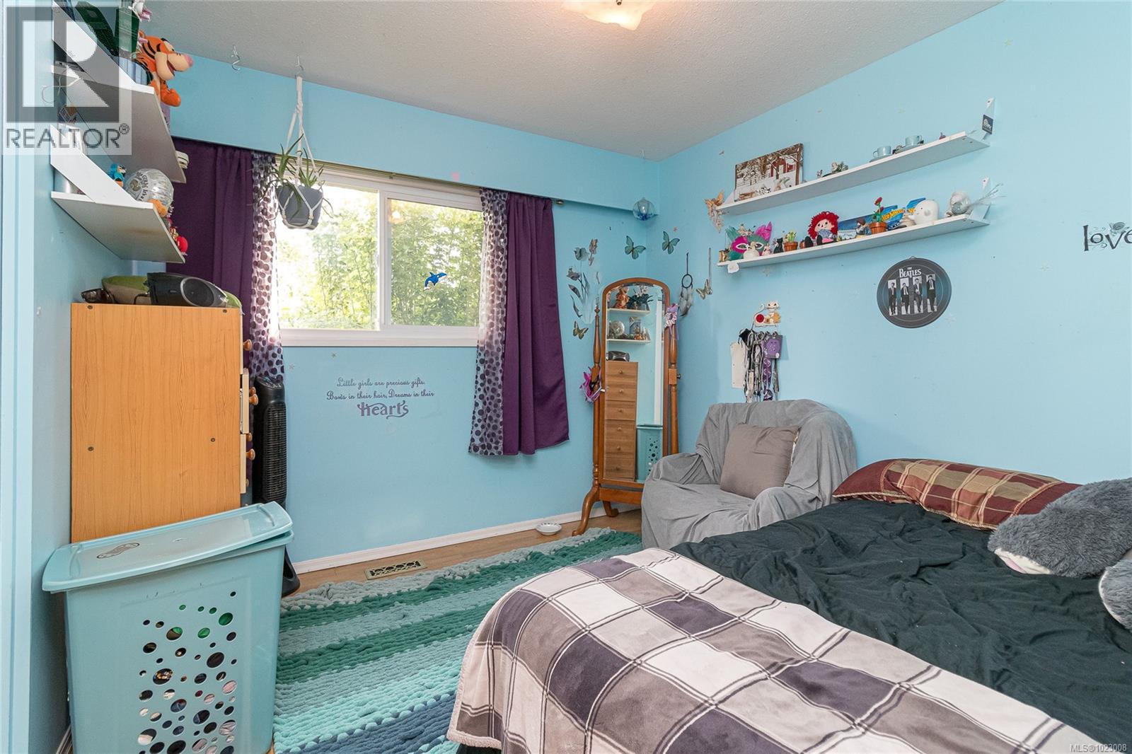 8022 Galbraith Cres, Central Saanich