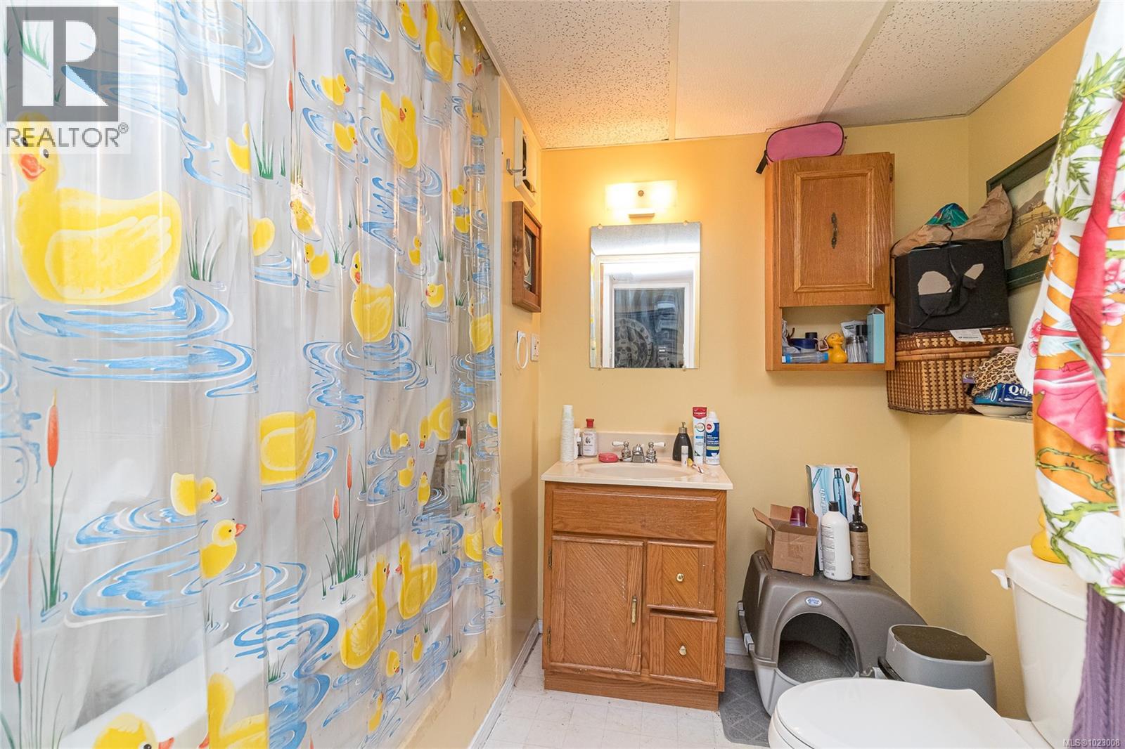 8022 Galbraith Cres, Central Saanich