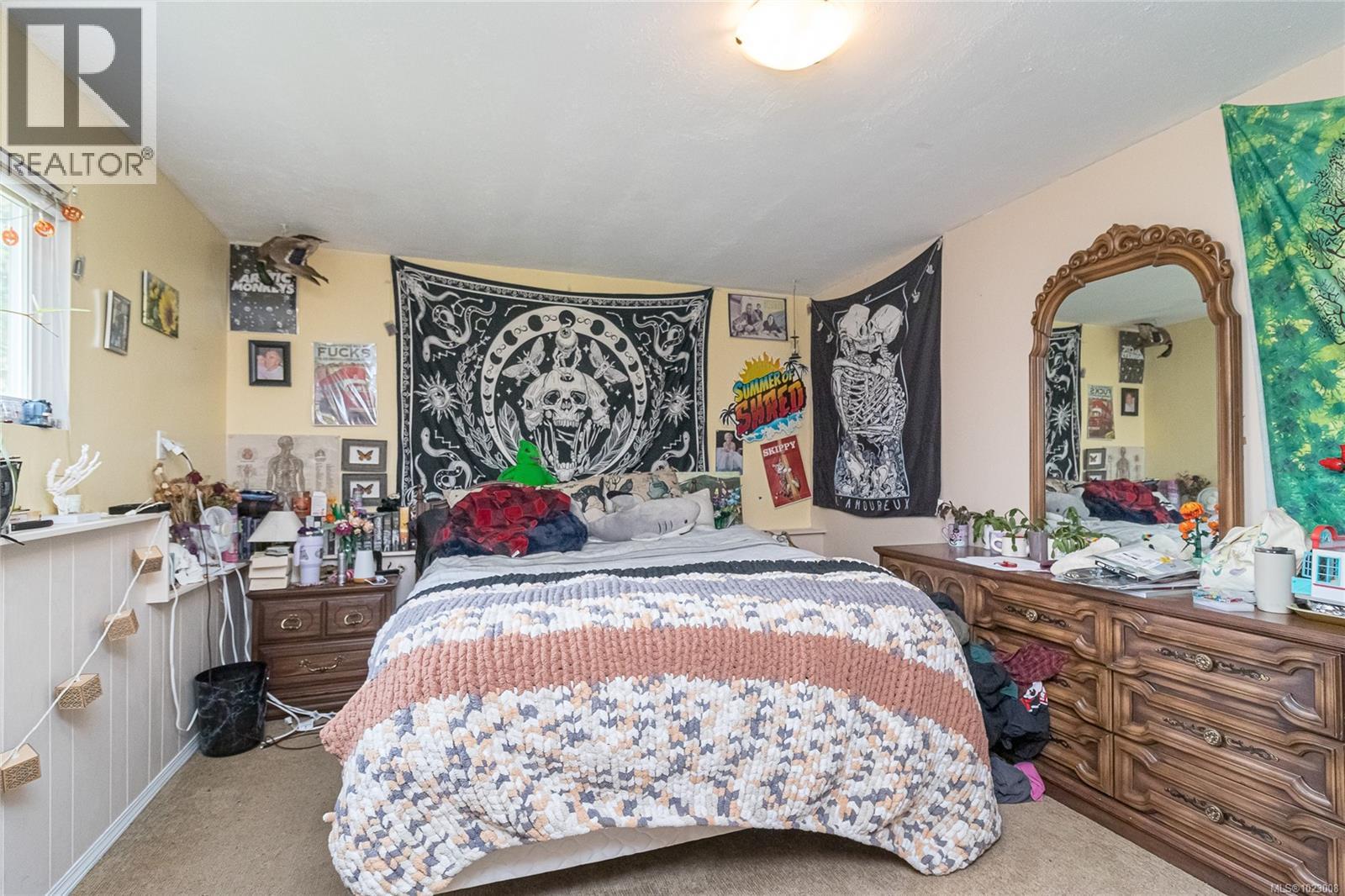 8022 Galbraith Cres, Central Saanich