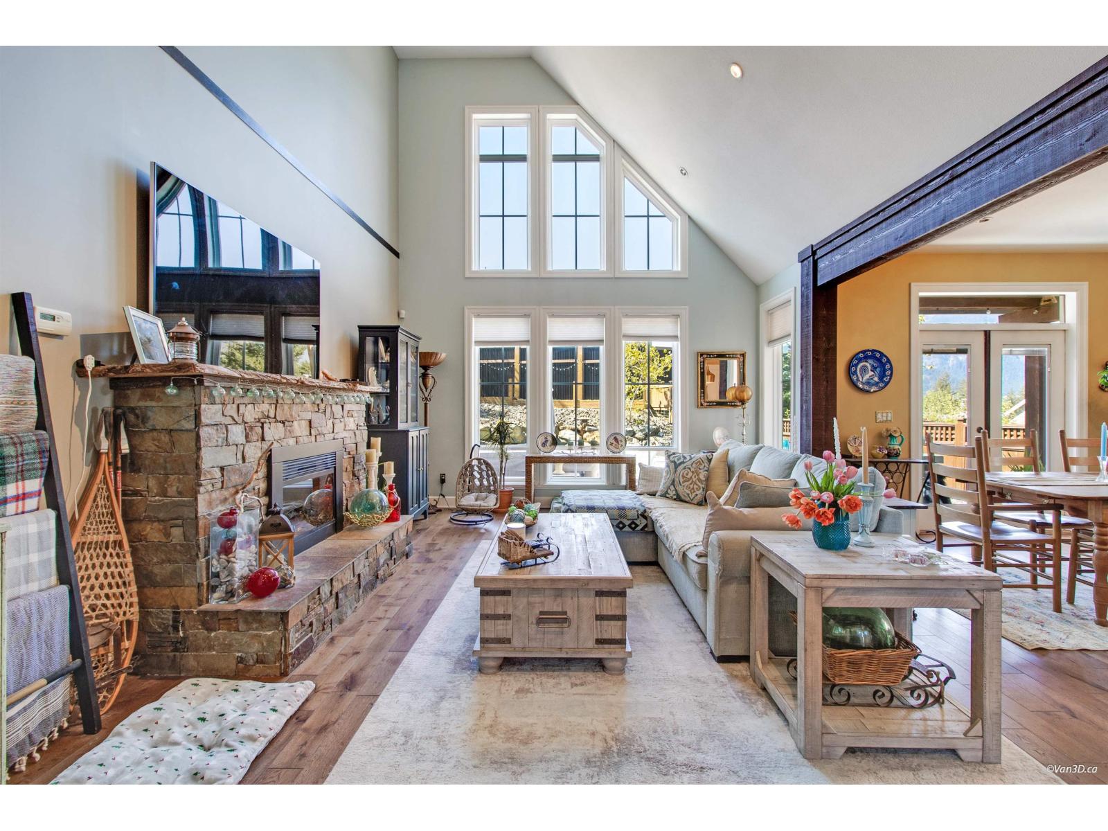 15 1911 WOODSIDE BOULEVARD, Mt Woodside, Agassiz