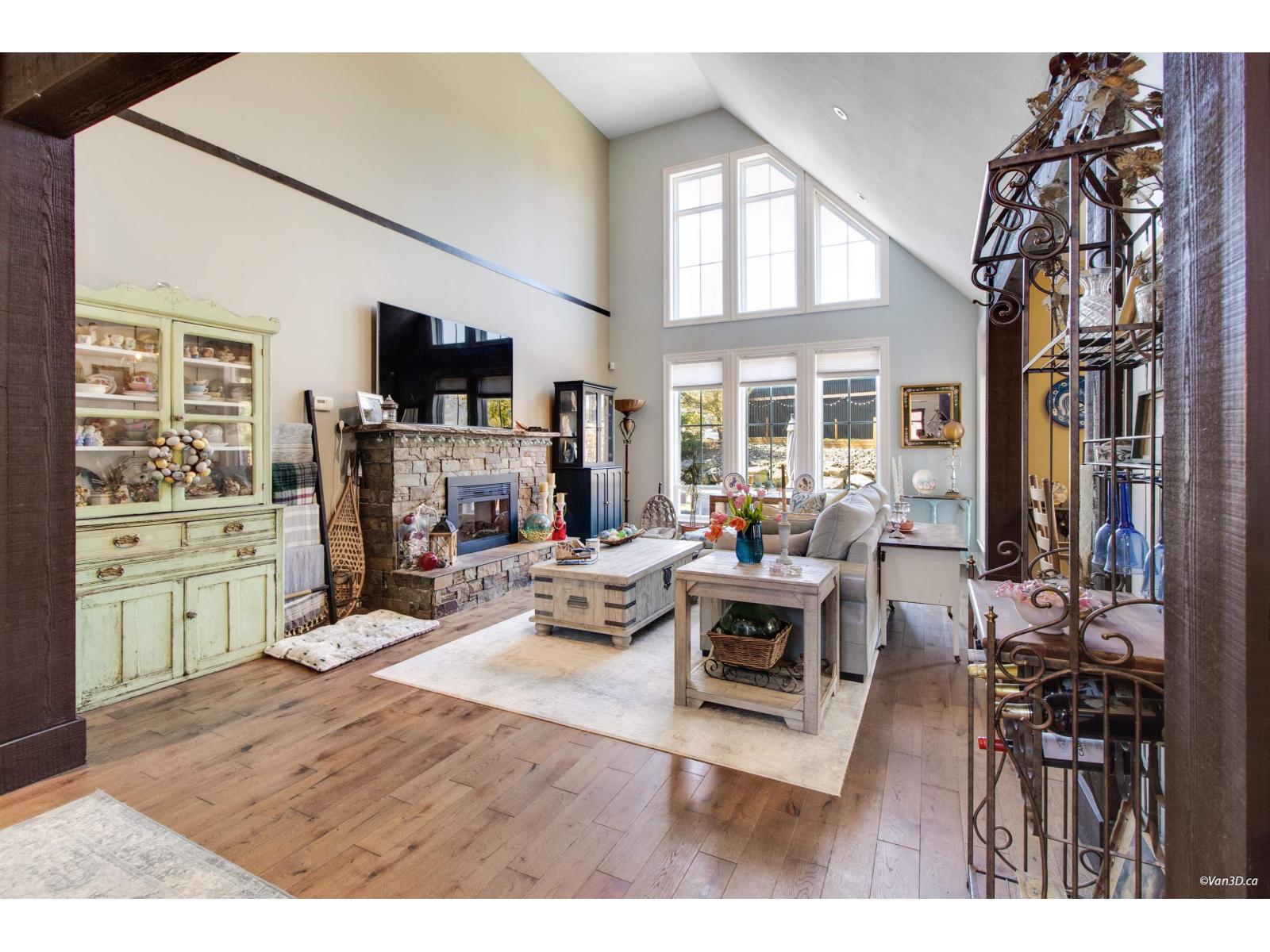 15 1911 WOODSIDE BOULEVARD, Mt Woodside, Agassiz