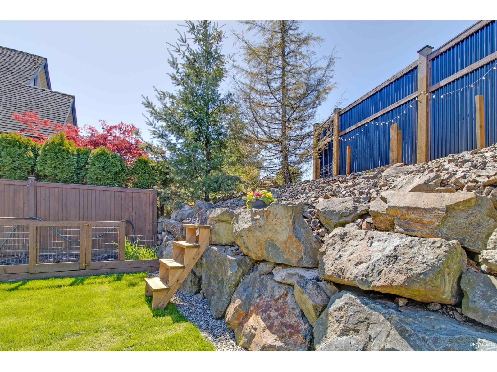 15 1911 WOODSIDE BOULEVARD, Mt Woodside, Agassiz