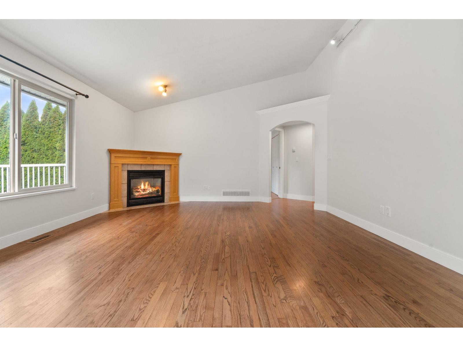 322 MIAMI RIVER DRIVE, Harrison Hot Springs, Harrison Hot Springs