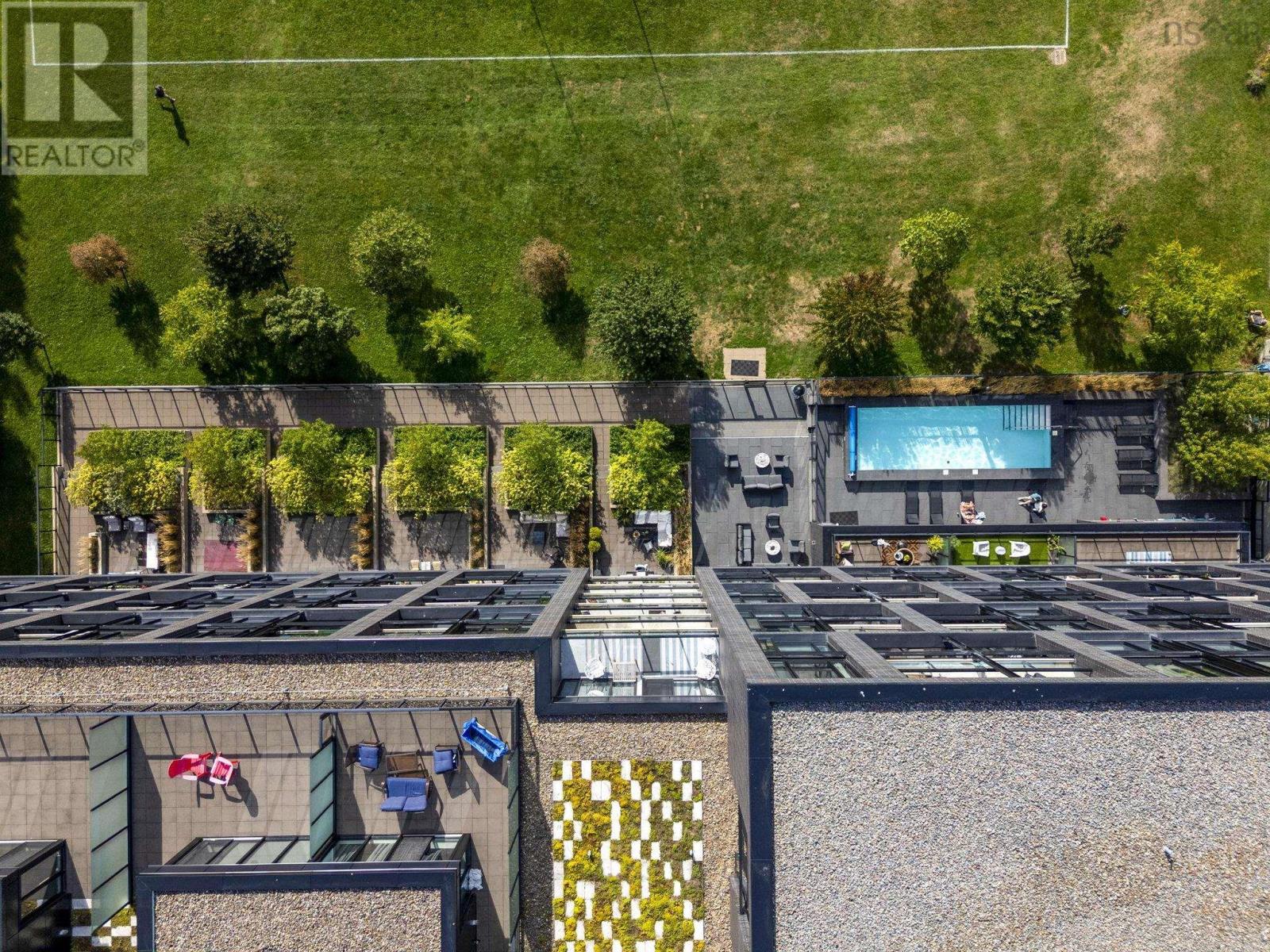 Property 25 of 32 of 612 1048 Wellington Street