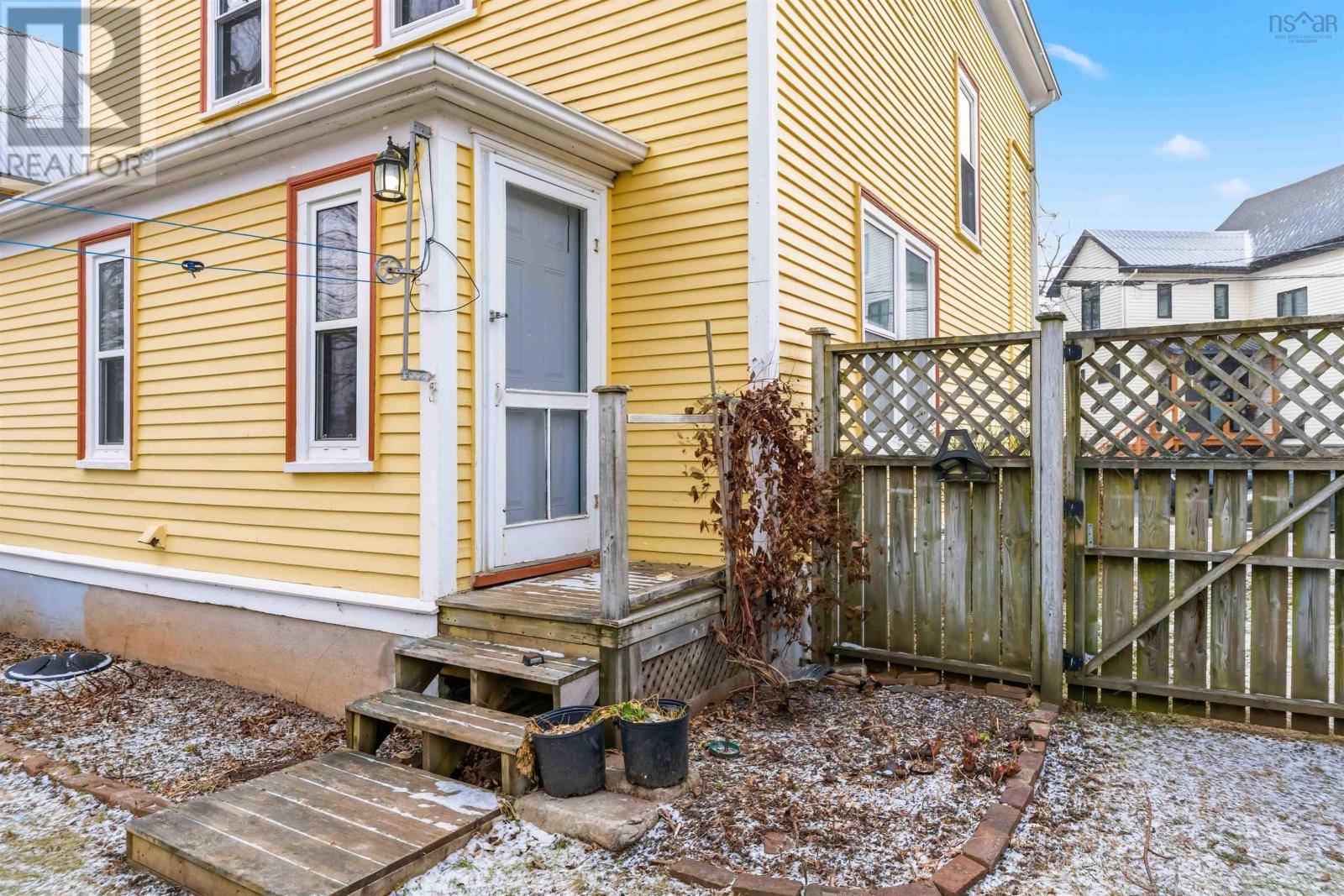 Property 48 of 49 of 336 Gray Street