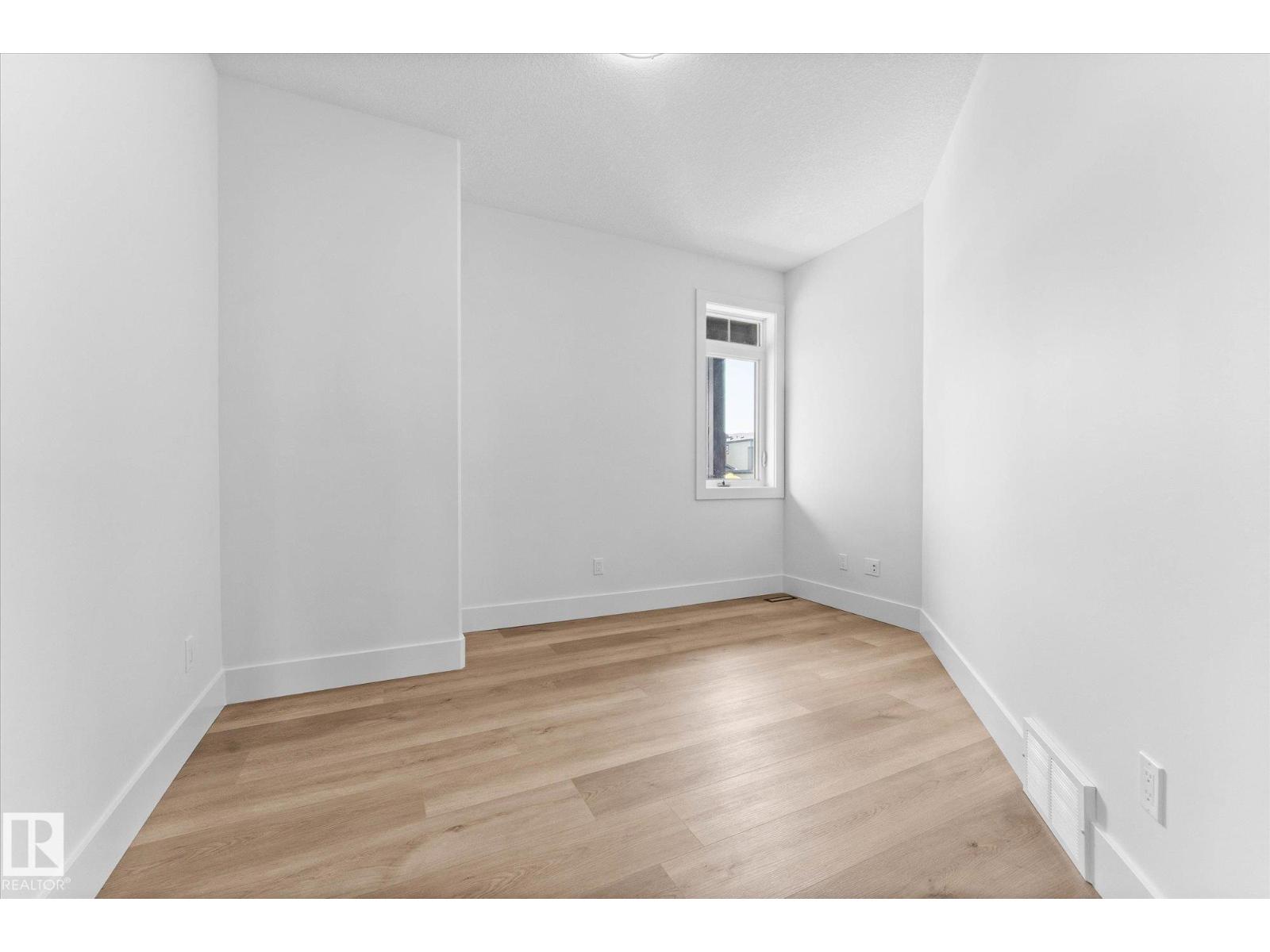 325 MEADOWVIEW DR - 28