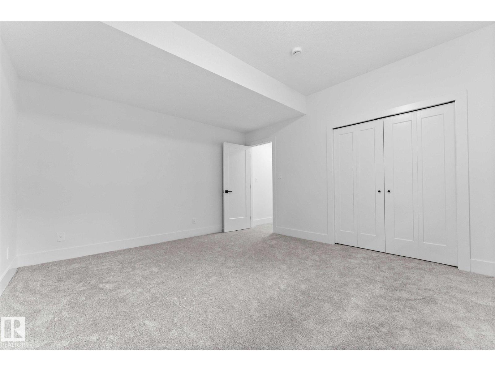 325 MEADOWVIEW DR - 43