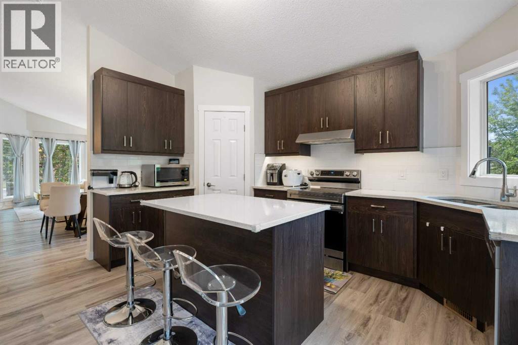 Single Family House Bi-level for Sale in  Hawkstone Drive NW Hawkwood Calgary 