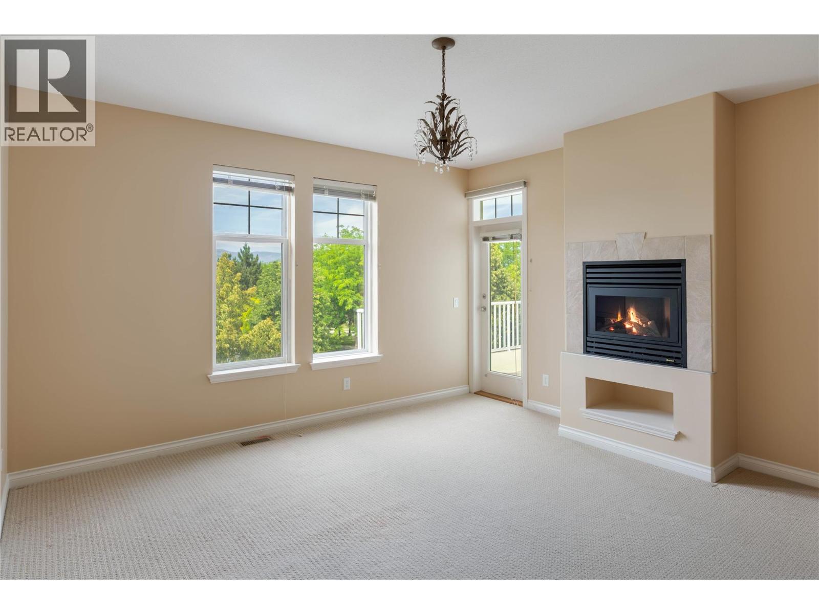  371 MCCARREN Avenue, Kelowna