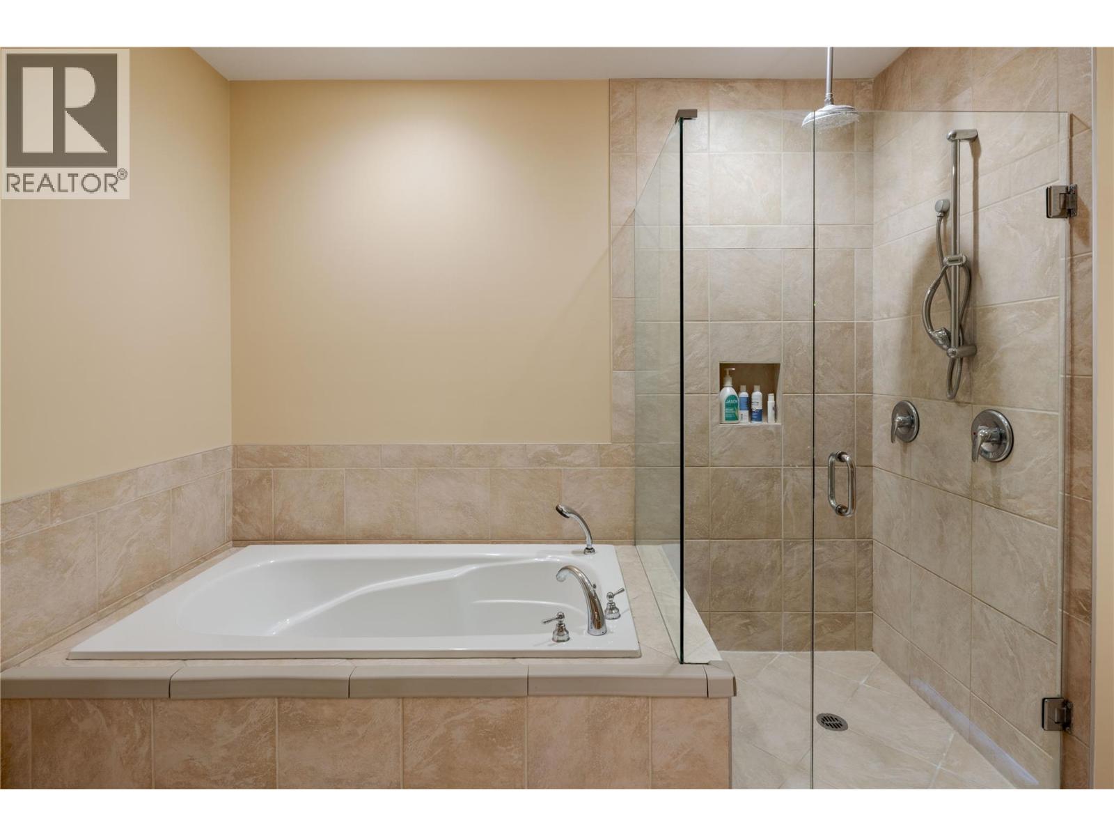  371 MCCARREN Avenue, Kelowna