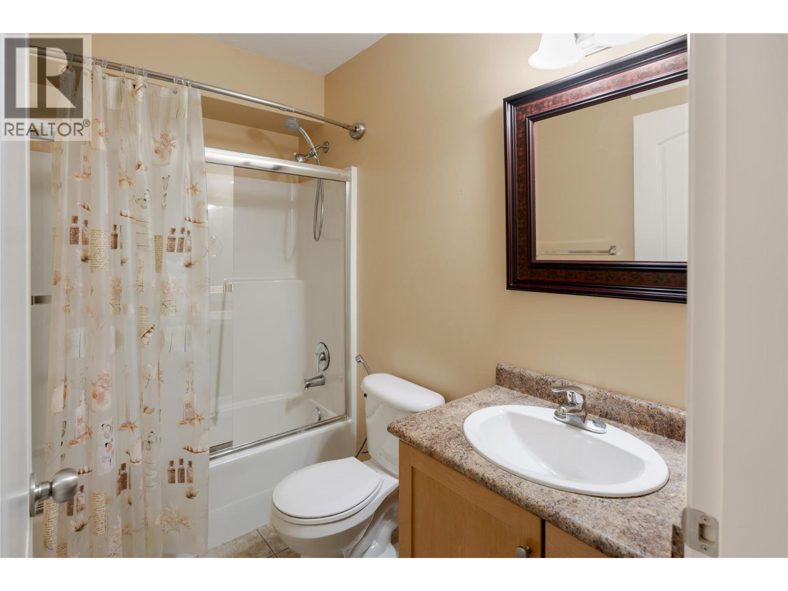  371 MCCARREN Avenue, Kelowna