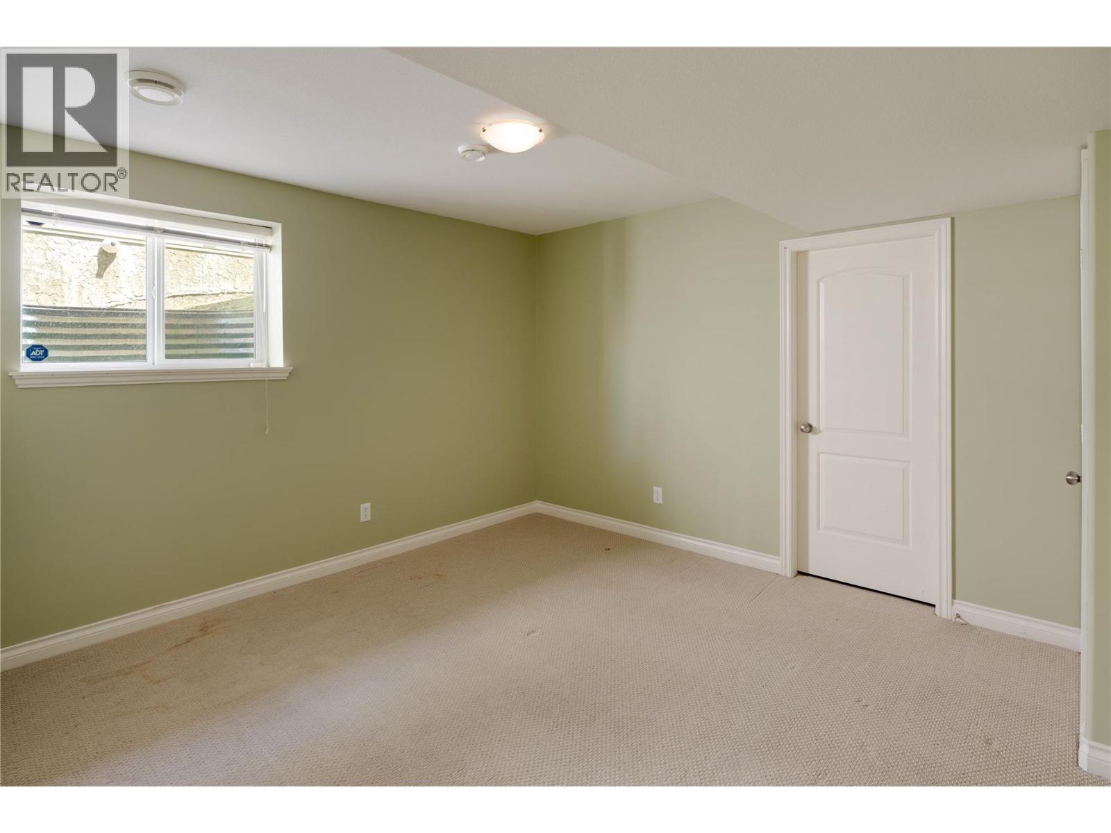  371 MCCARREN Avenue, Kelowna