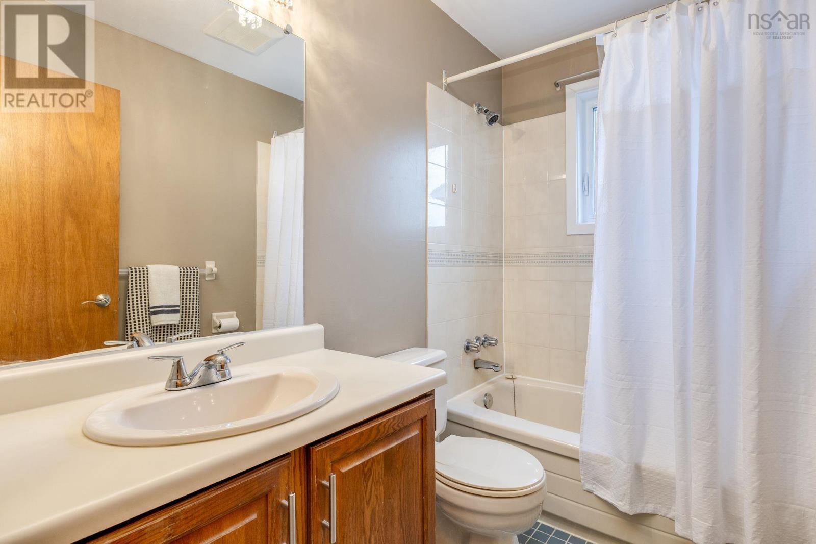 Property 25 of 44 of 52 Silistria Drive