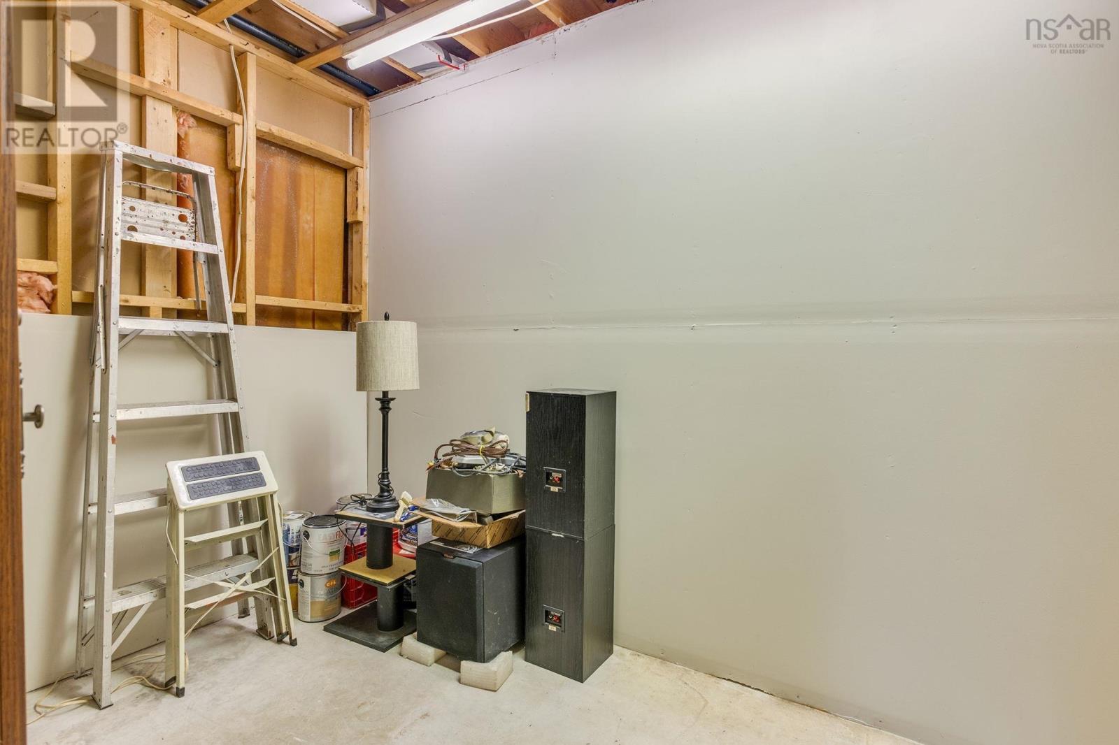 Property 33 of 44 of 52 Silistria Drive