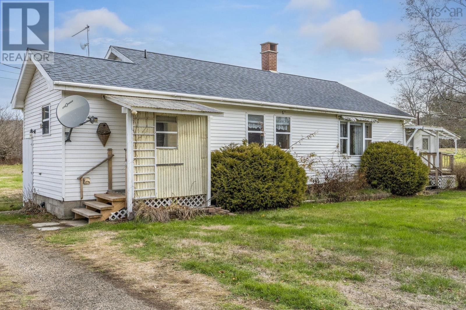 Property 2 of 34 of 1616 Spurr Road