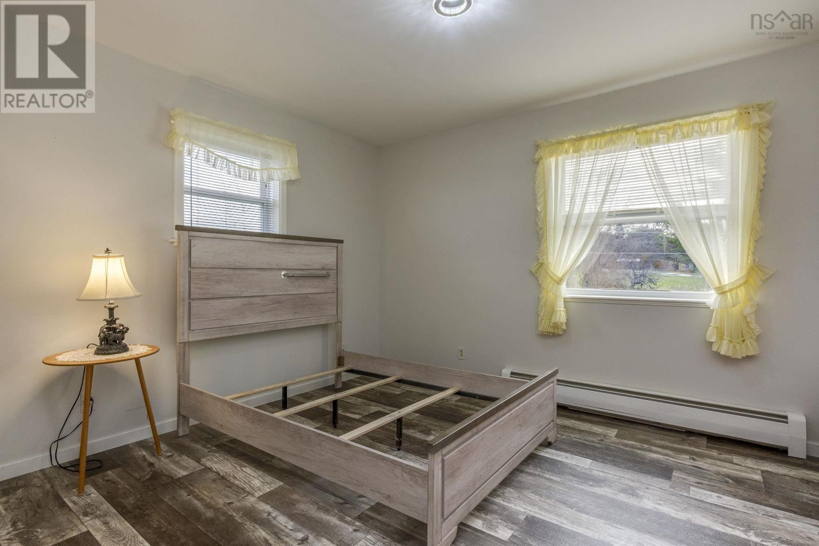 Property 14 of 34 of 1616 Spurr Road