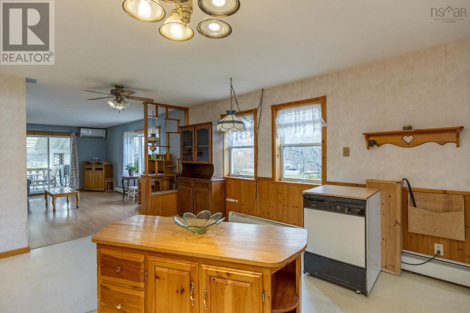 Property 8 of 34 of 1616 Spurr Road