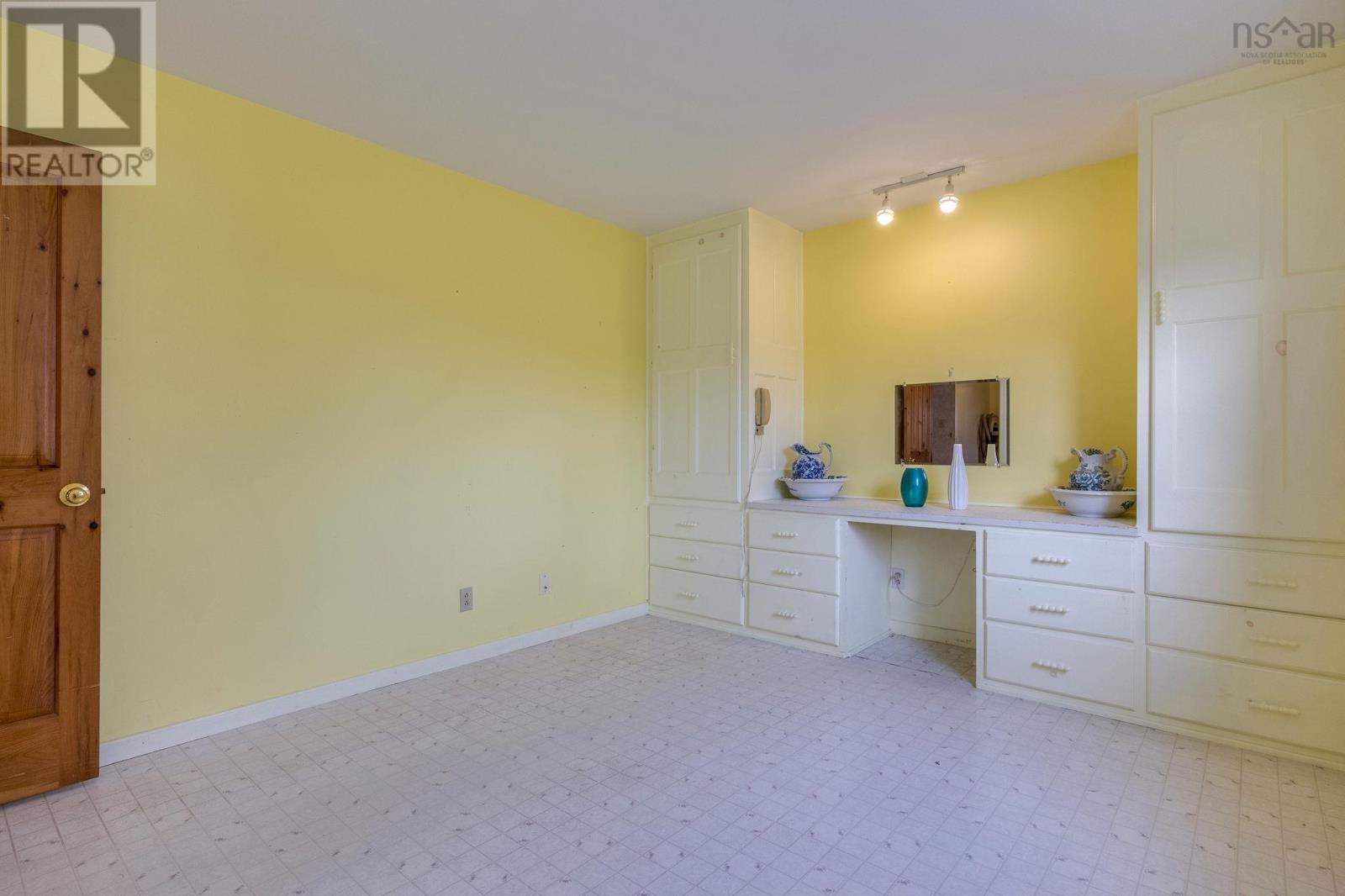 Property 20 of 34 of 1616 Spurr Road