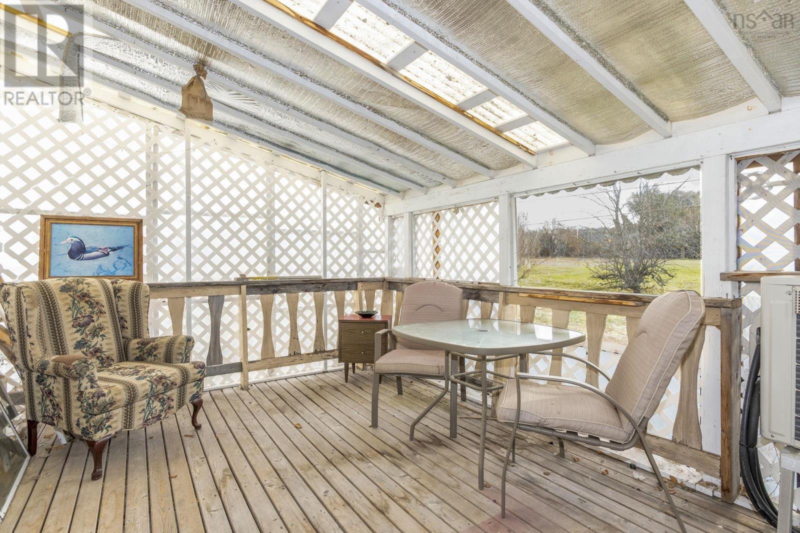 Property 29 of 34 of 1616 Spurr Road