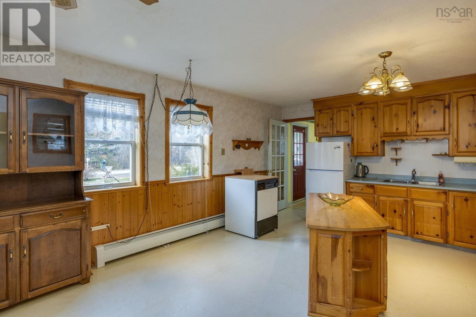 Property 7 of 34 of 1616 Spurr Road