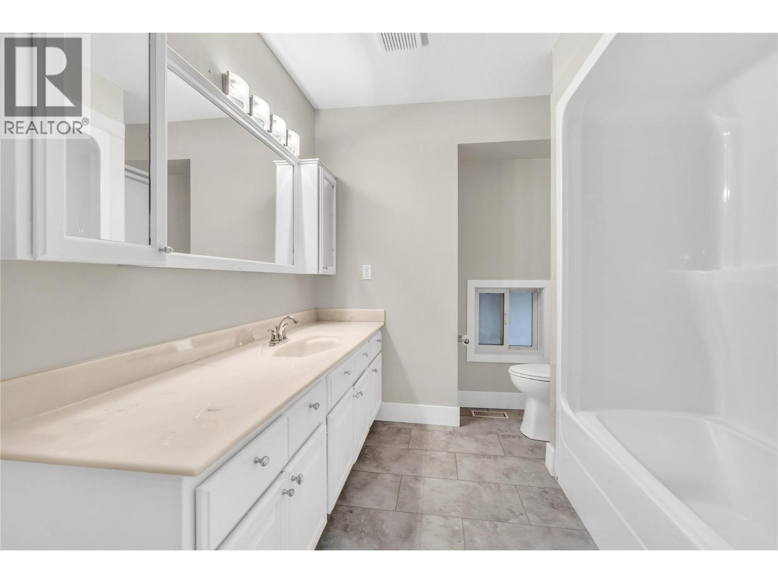 130 Williamson Place, Penticton