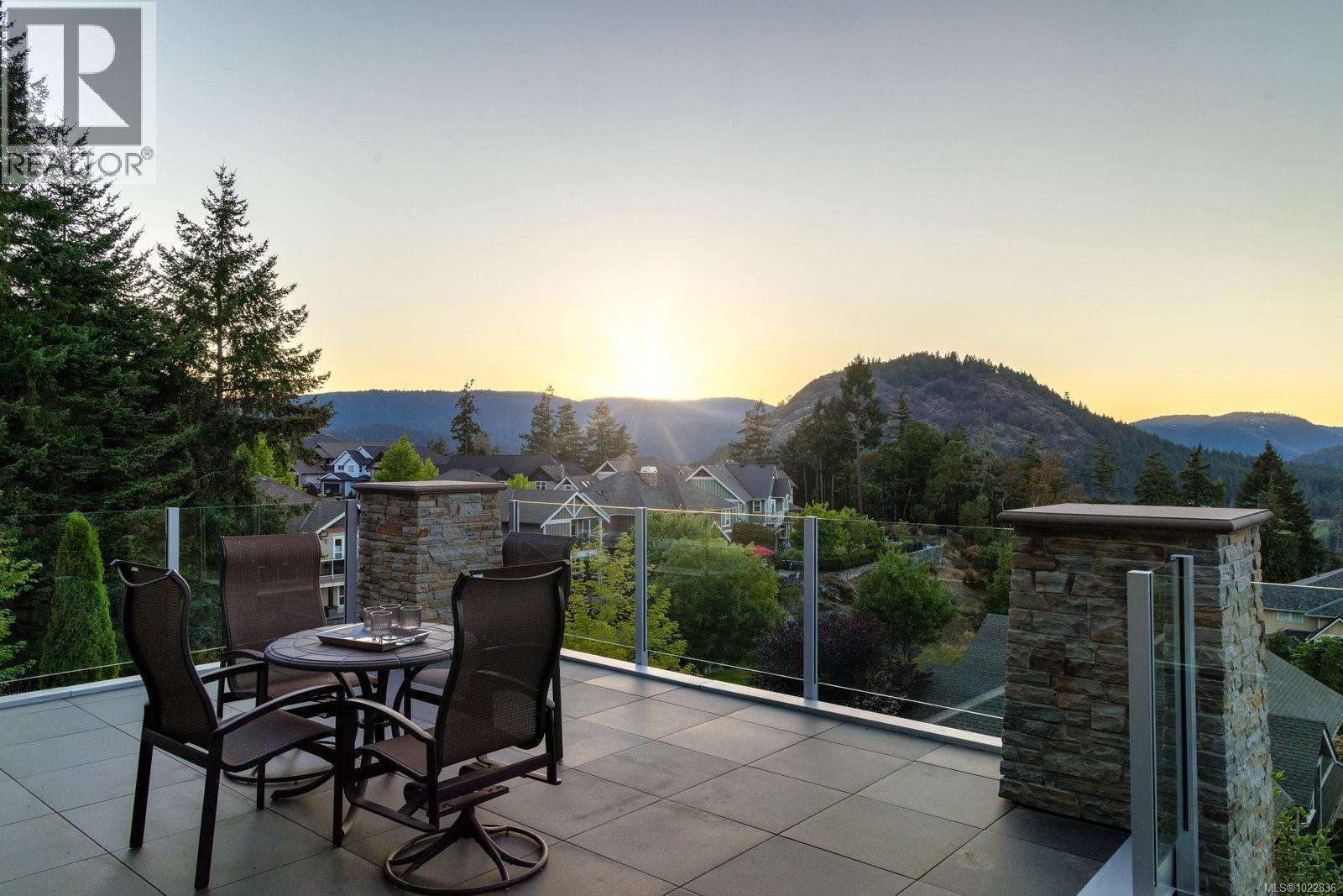  1098 Bearspaw Plateau, Langford