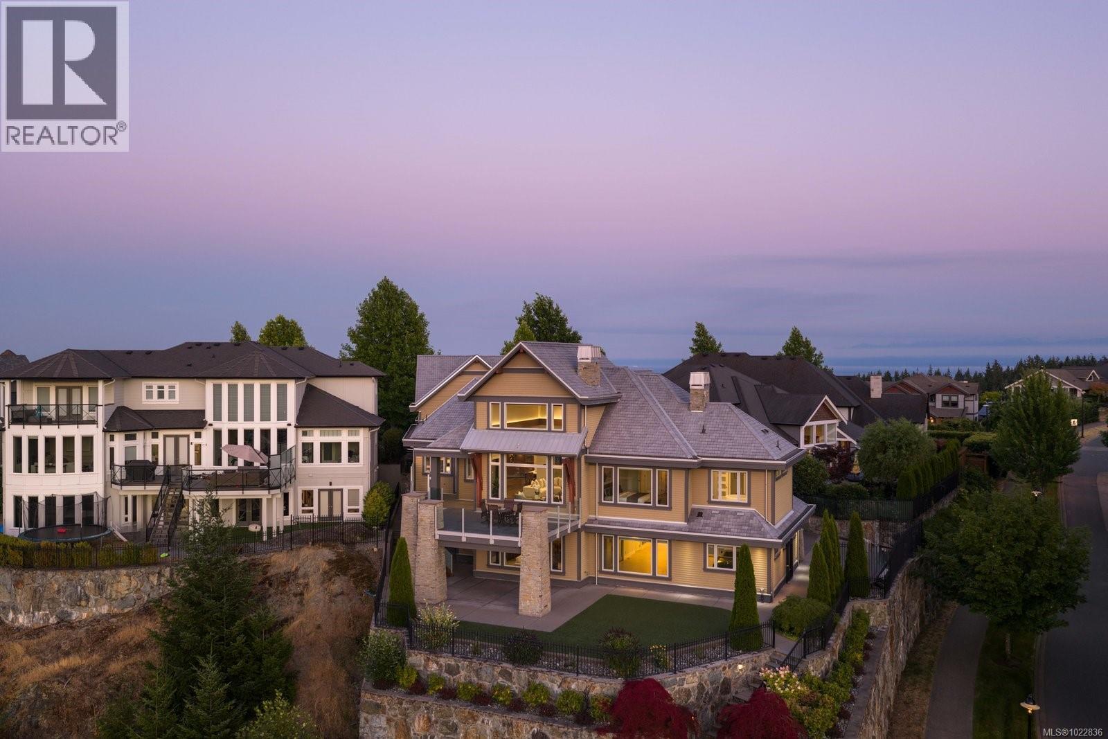  1098 Bearspaw Plateau, Langford