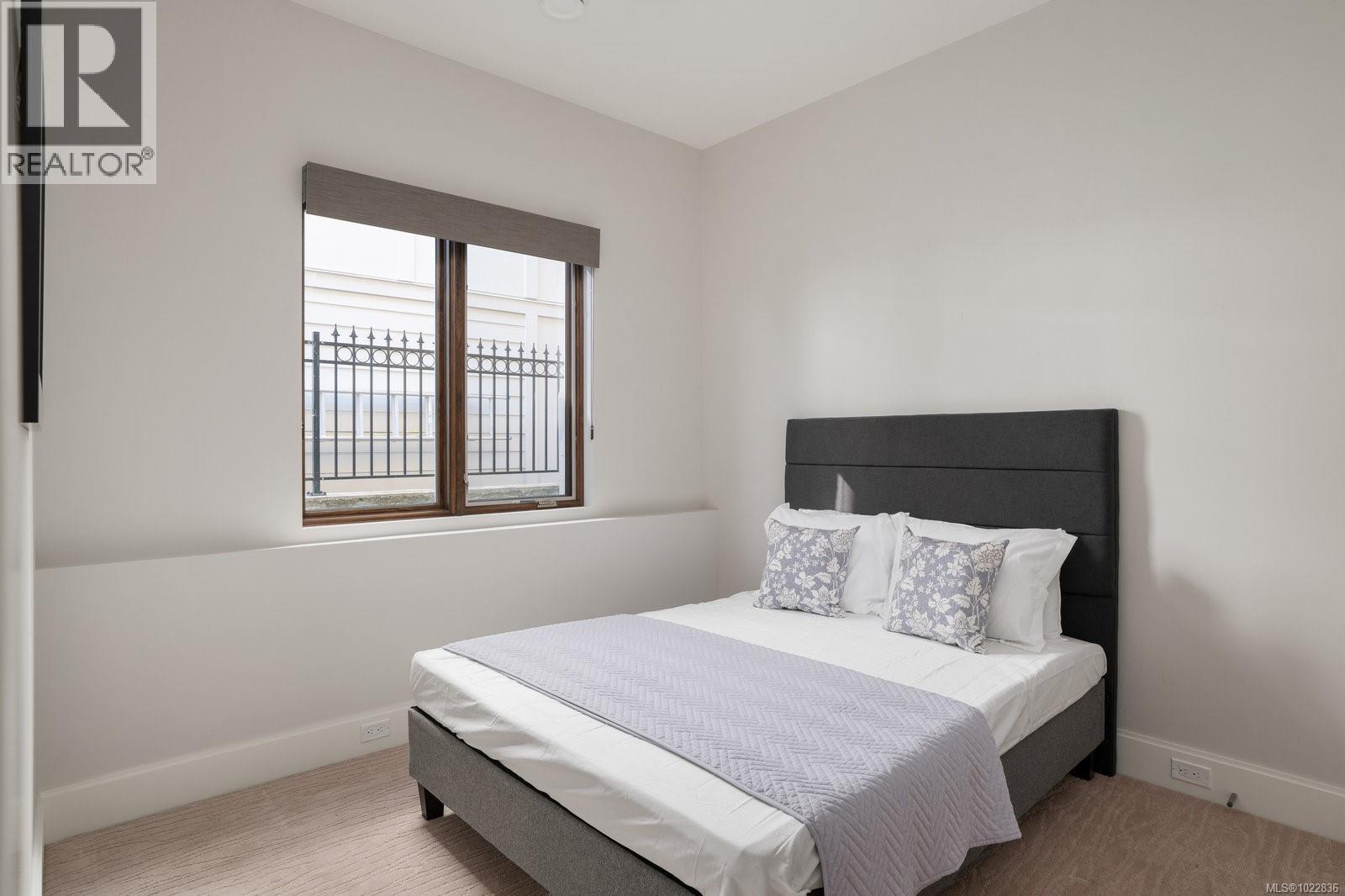  1098 Bearspaw Plateau, Langford