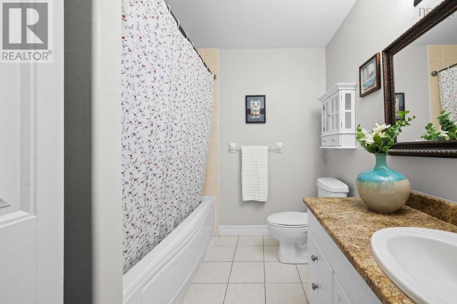 Property 21 of 34 of 108 767 Parkland Drive