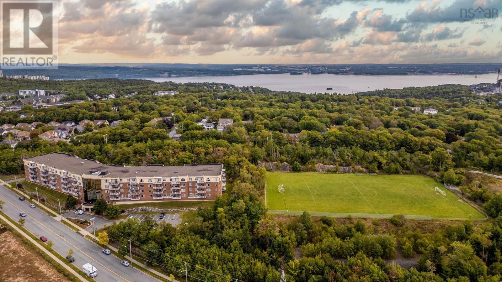 Property 31 of 34 of 108 767 Parkland Drive