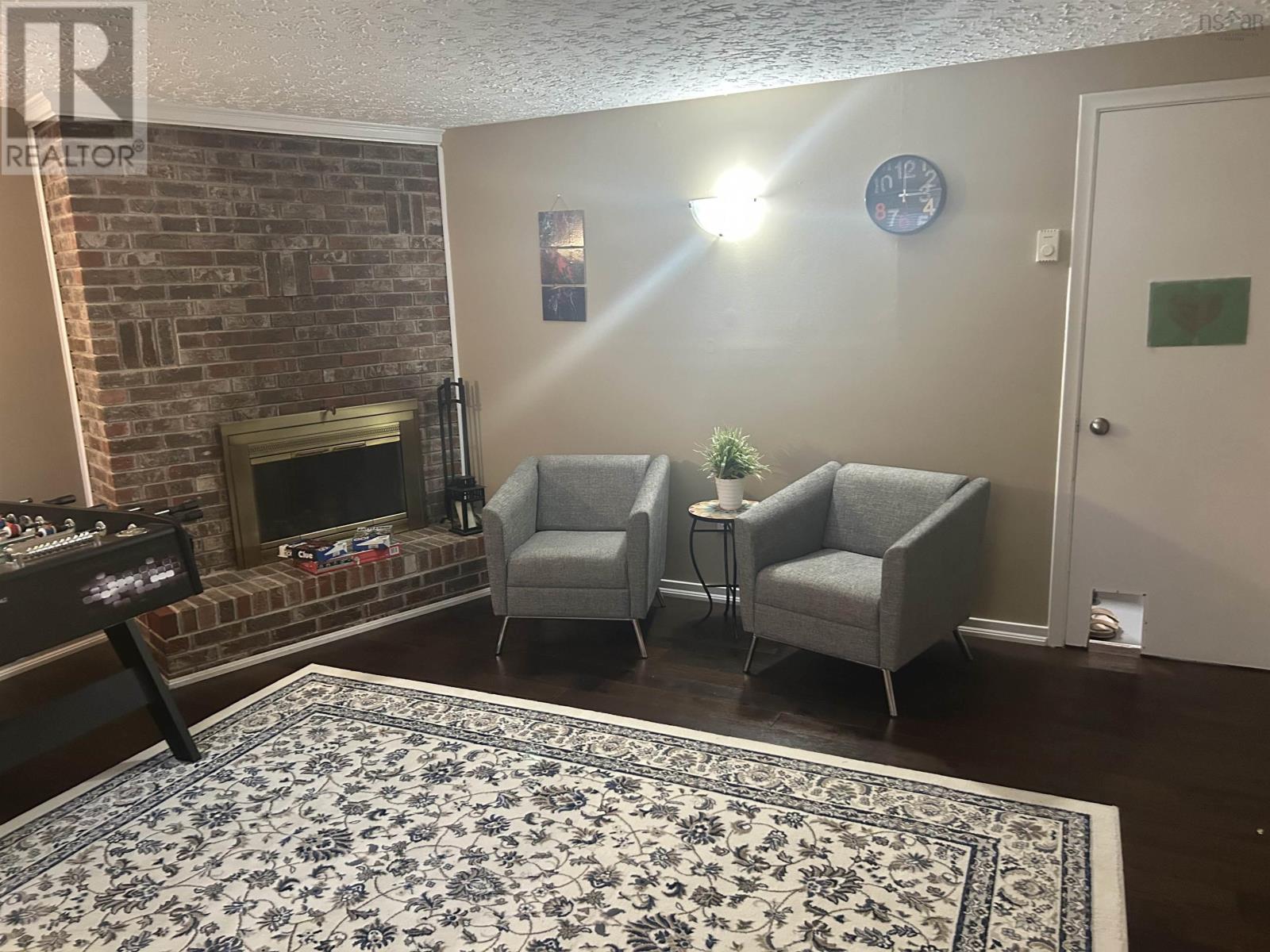 Property 22 of 32 of 52 Regal Road