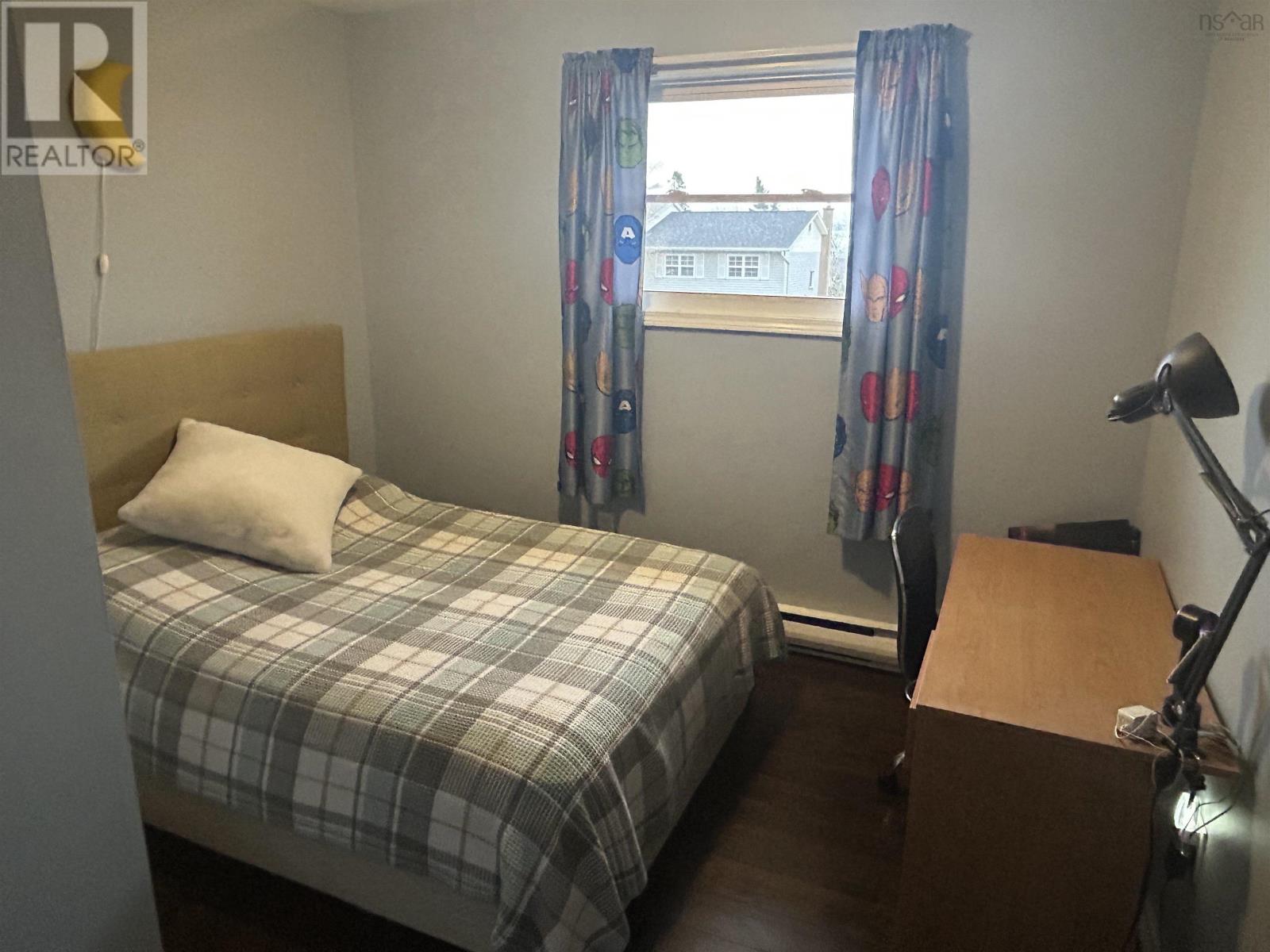 Property 19 of 32 of 52 Regal Road