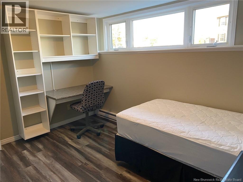 111 PARKDALE DRIVE - 27