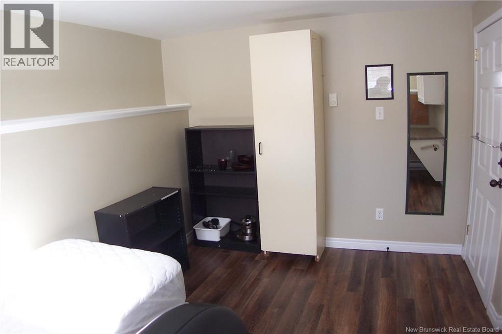 111 PARKDALE DRIVE - 31