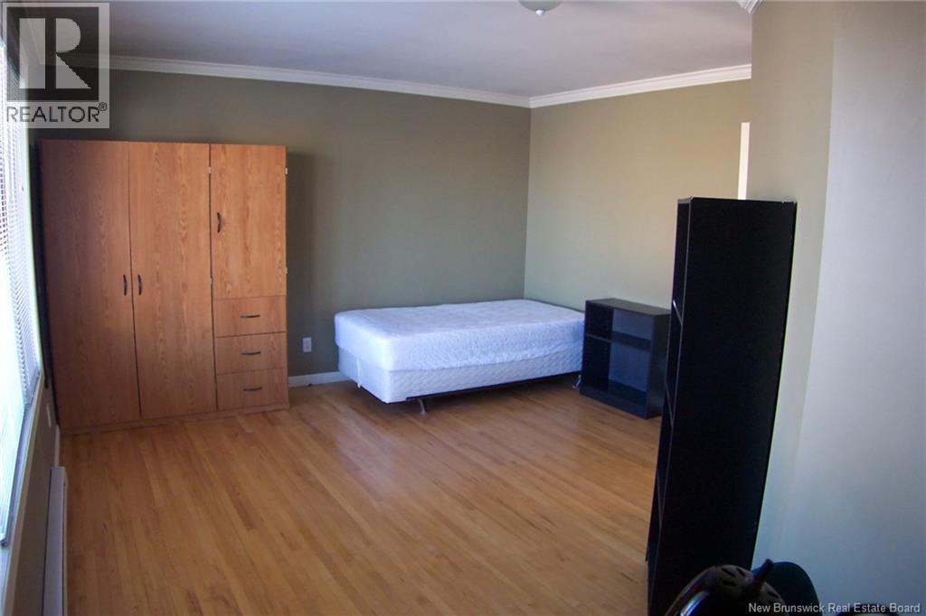 111 PARKDALE DRIVE - 7